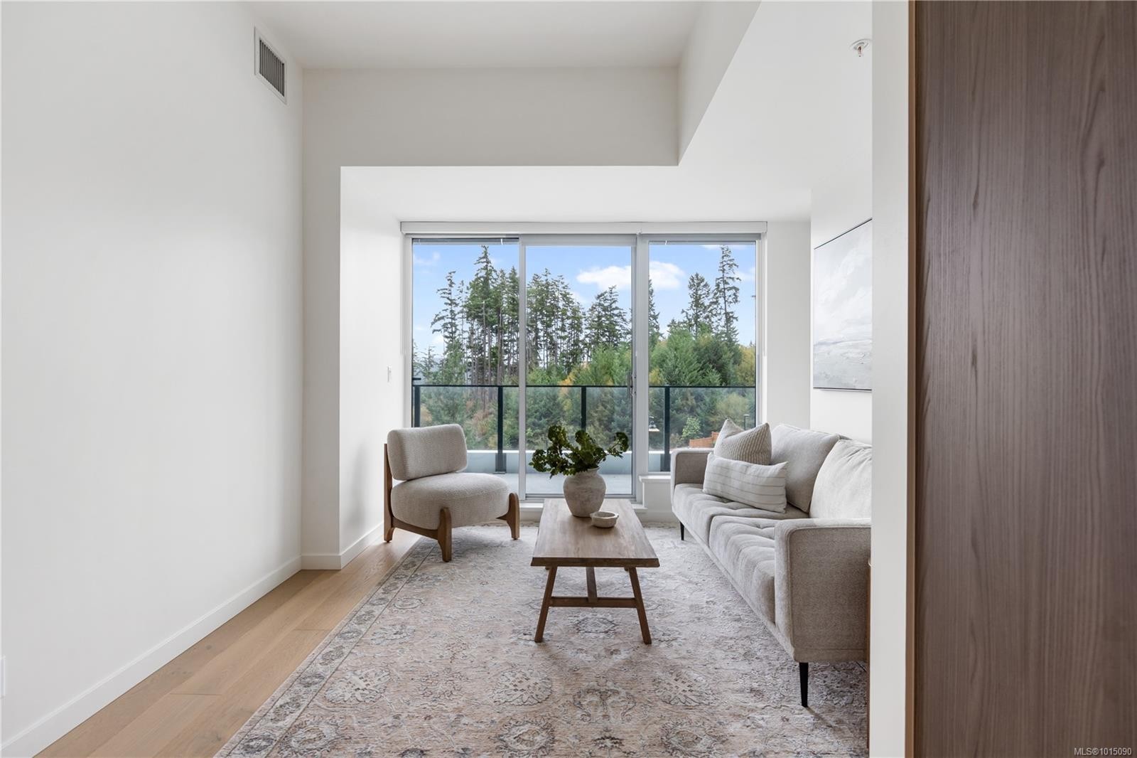 308-2000 Hannington Rd, Langford, BC - Indoor