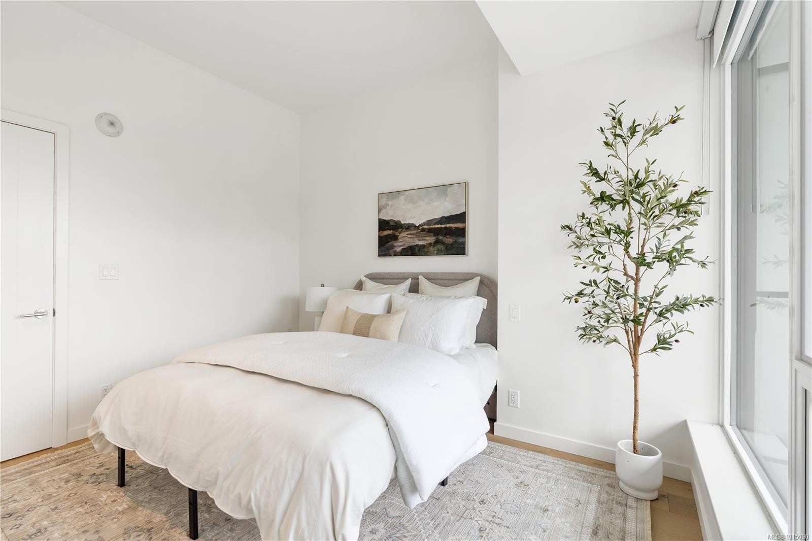 308-2000 Hannington Rd, Langford, BC - Indoor Photo Showing Bedroom