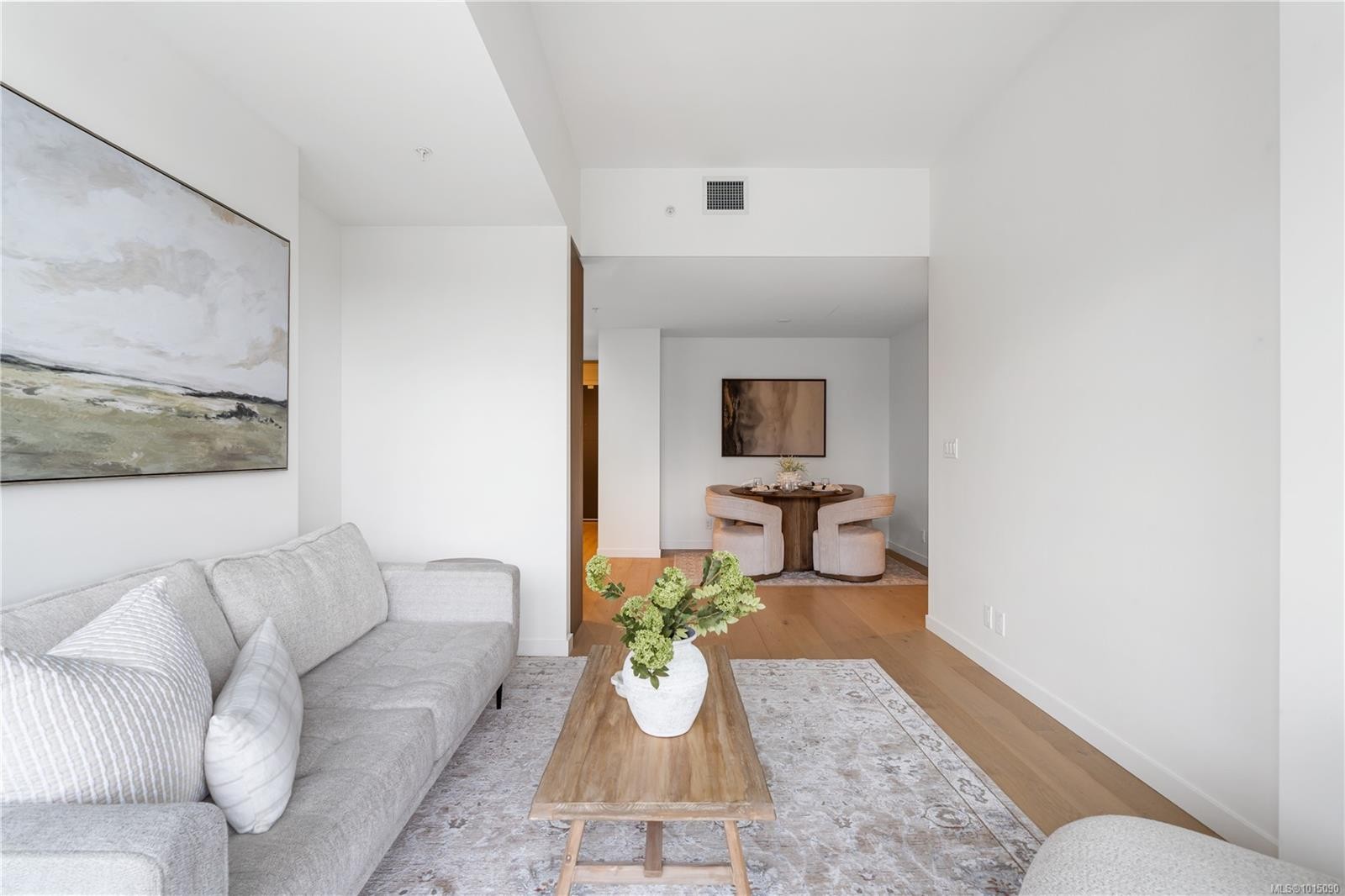 308-2000 Hannington Rd, Langford, BC - Indoor Photo Showing Living Room