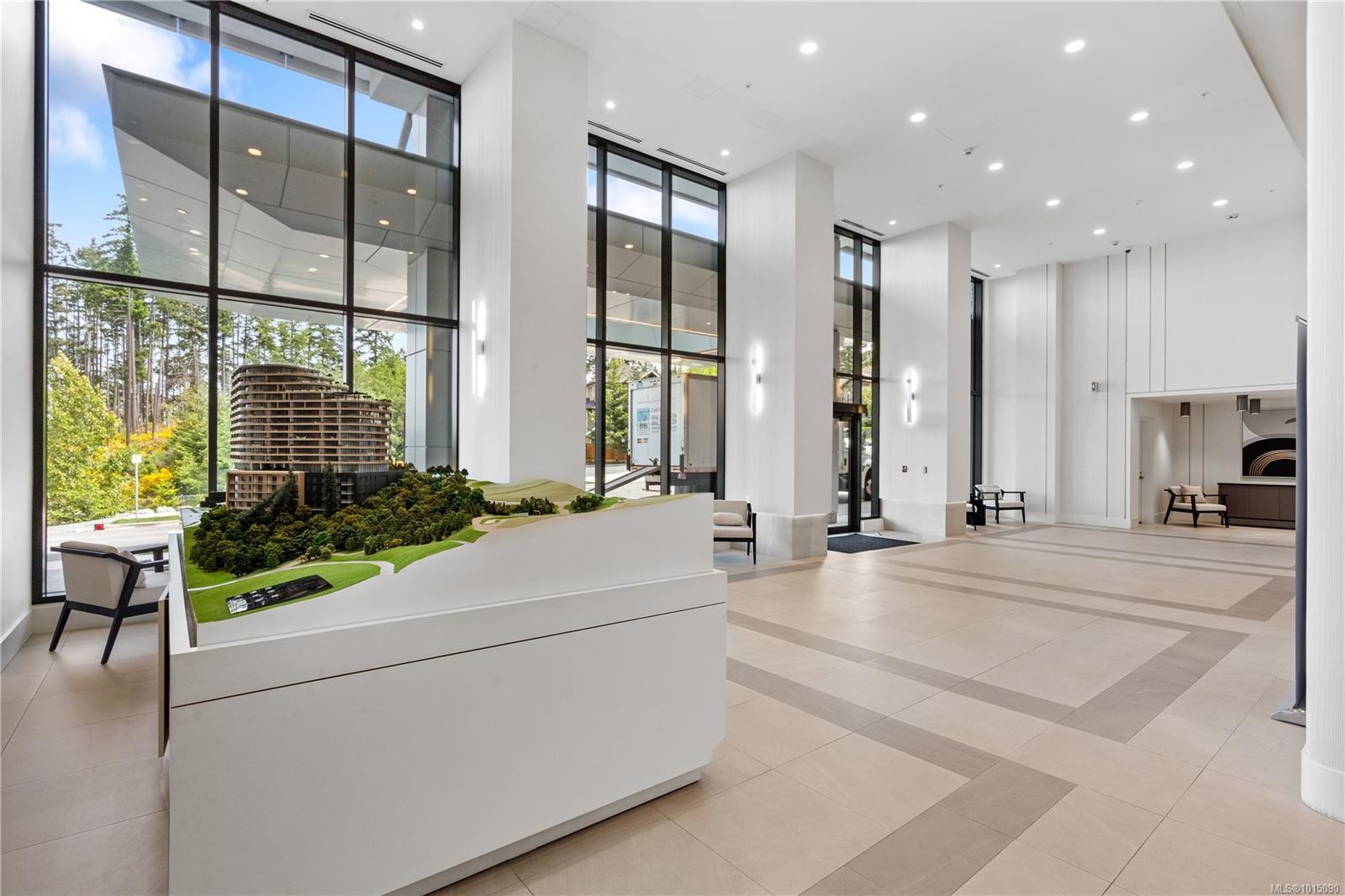 308-2000 Hannington Rd, Langford, BC - Indoor Photo Showing Other Room