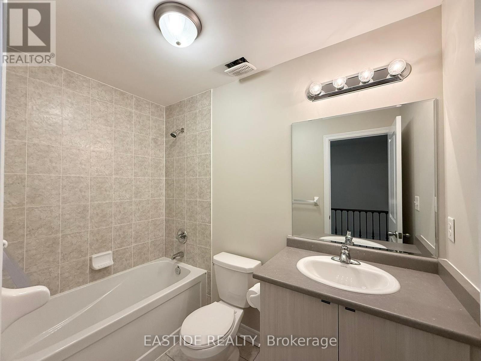 116 Finegan Circle, Brampton, ON - Indoor Photo Showing Bathroom