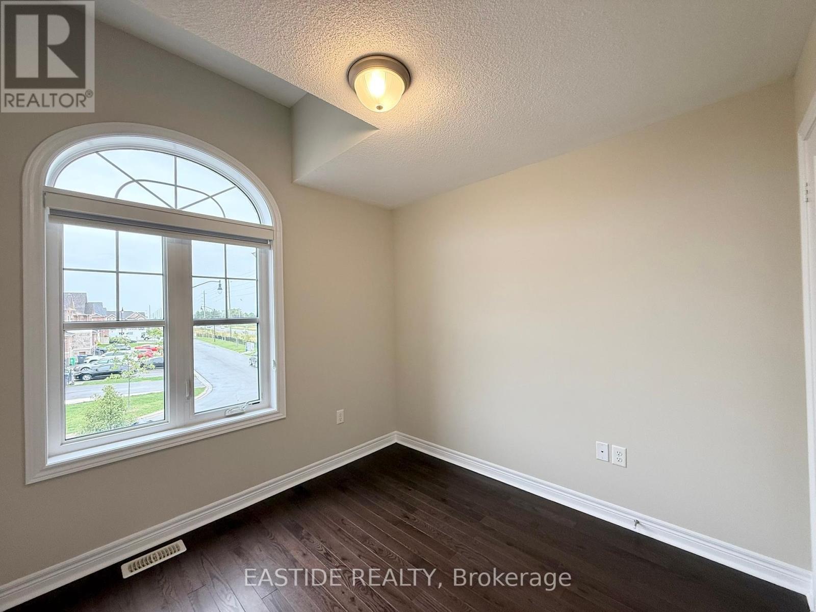 116 Finegan Circle, Brampton, ON - Indoor Photo Showing Other Room
