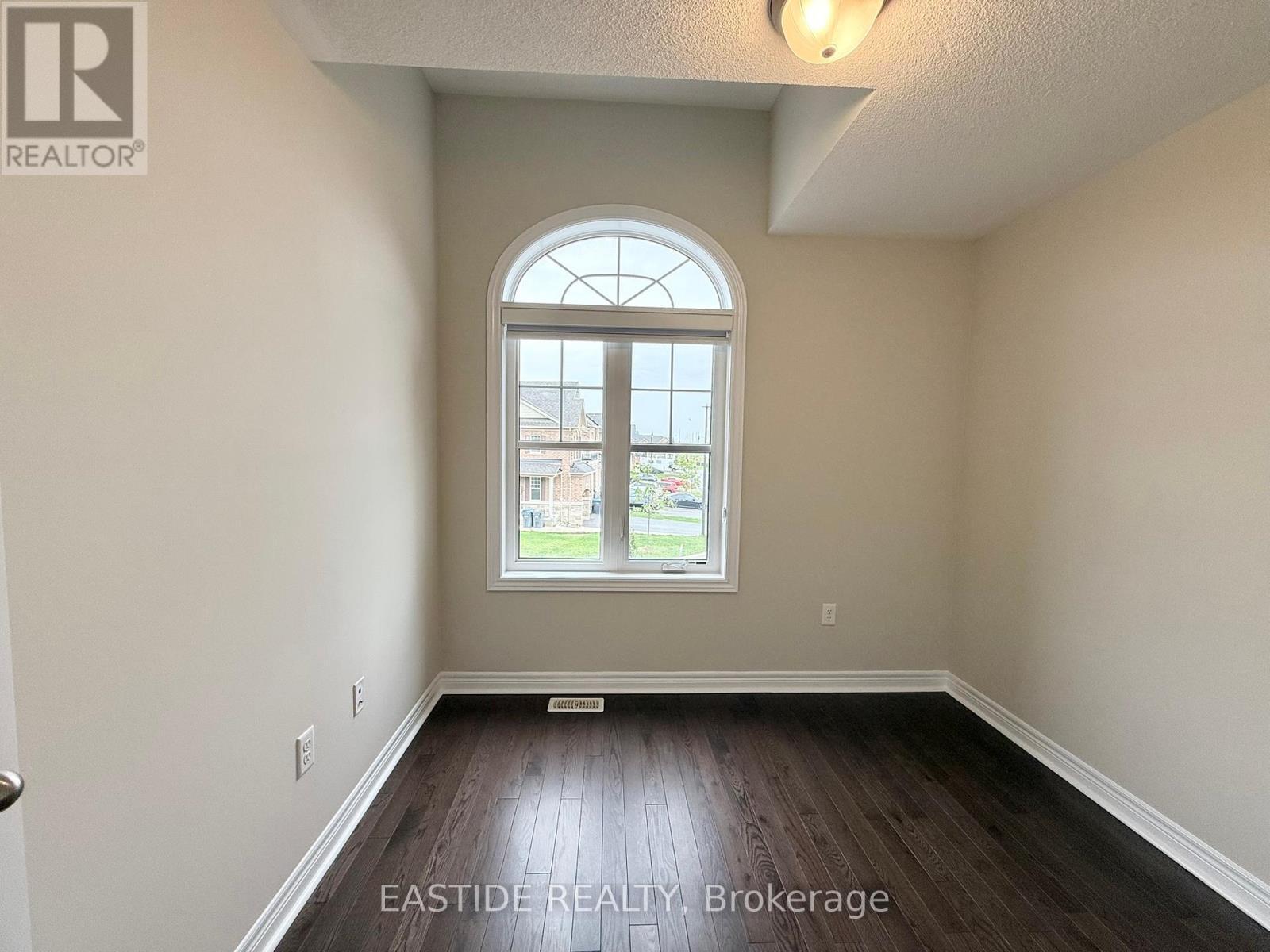 116 Finegan Circle, Brampton, ON - Indoor Photo Showing Other Room