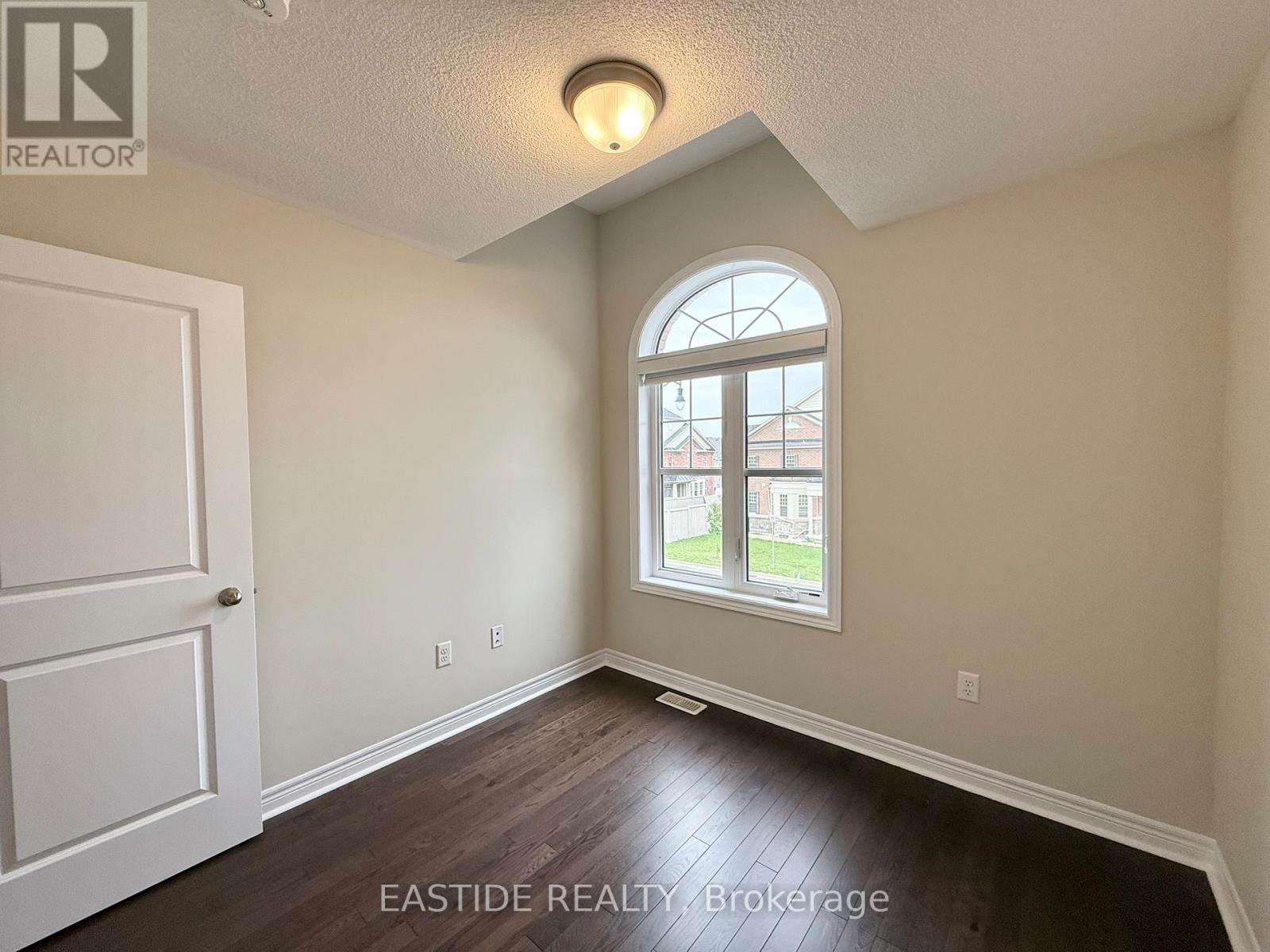 116 Finegan Circle, Brampton, ON - Indoor Photo Showing Other Room