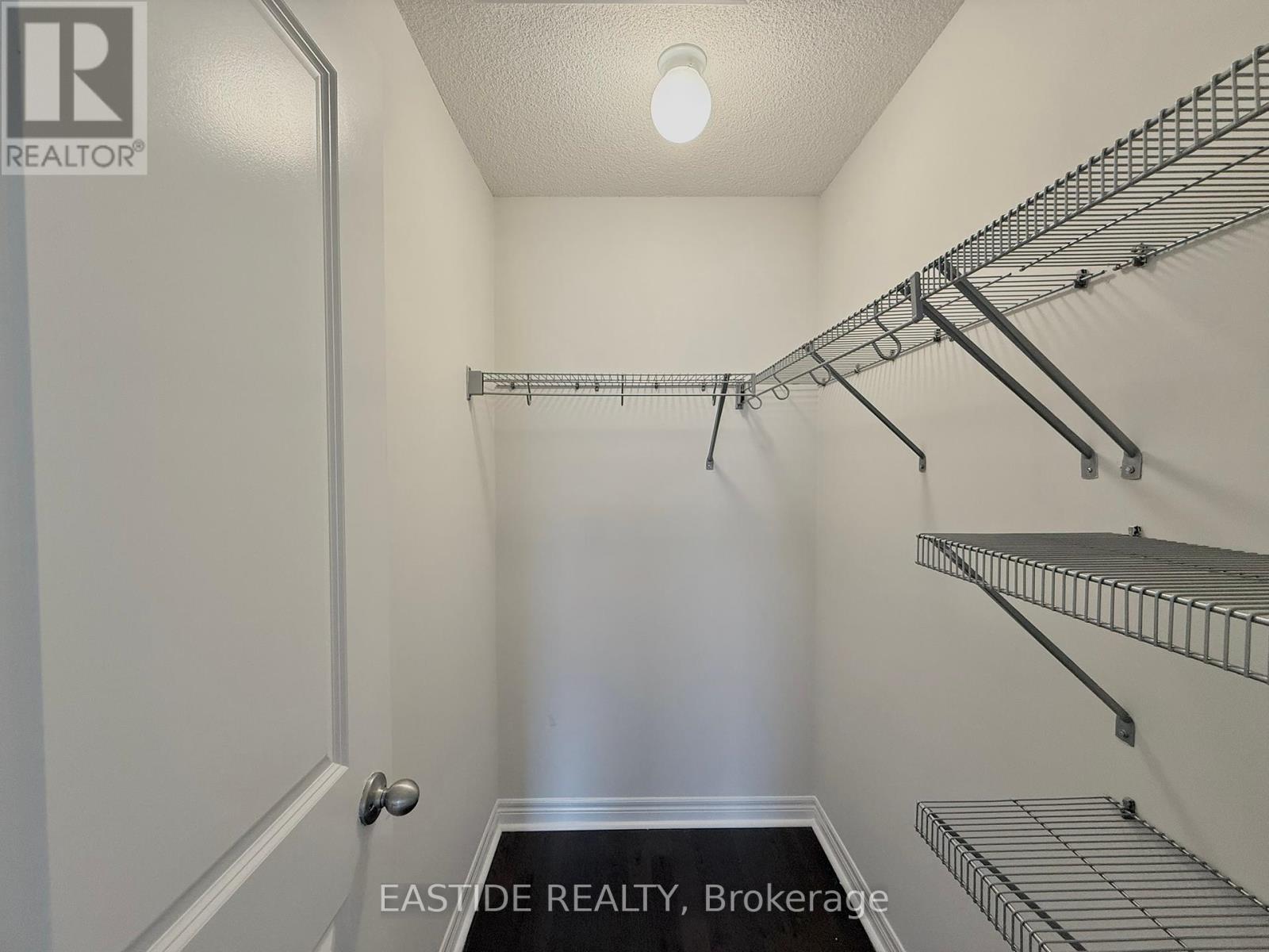 118 Finegan Circle, Brampton, ON - Indoor With Storage