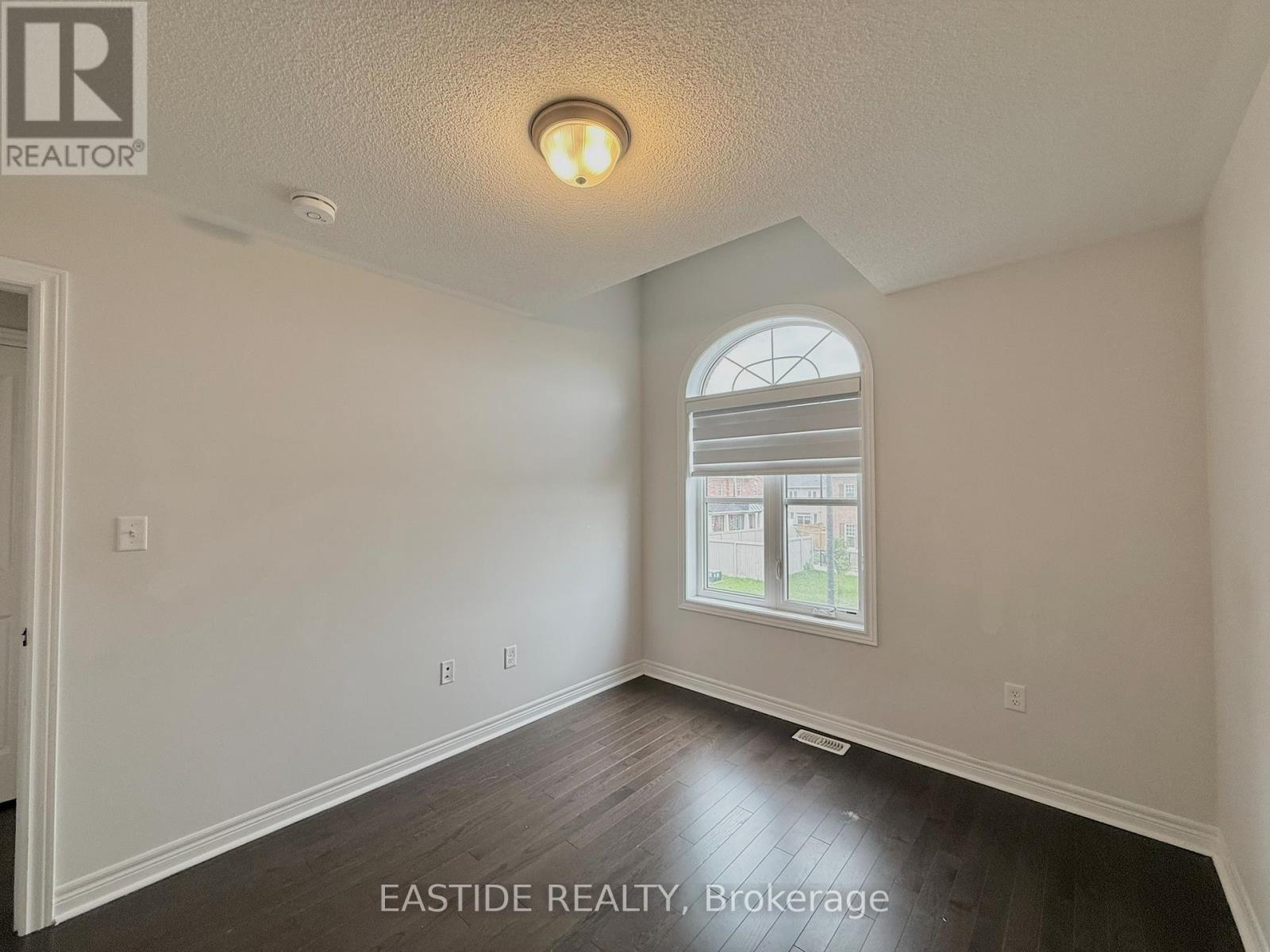 118 Finegan Circle, Brampton, ON - Indoor Photo Showing Other Room