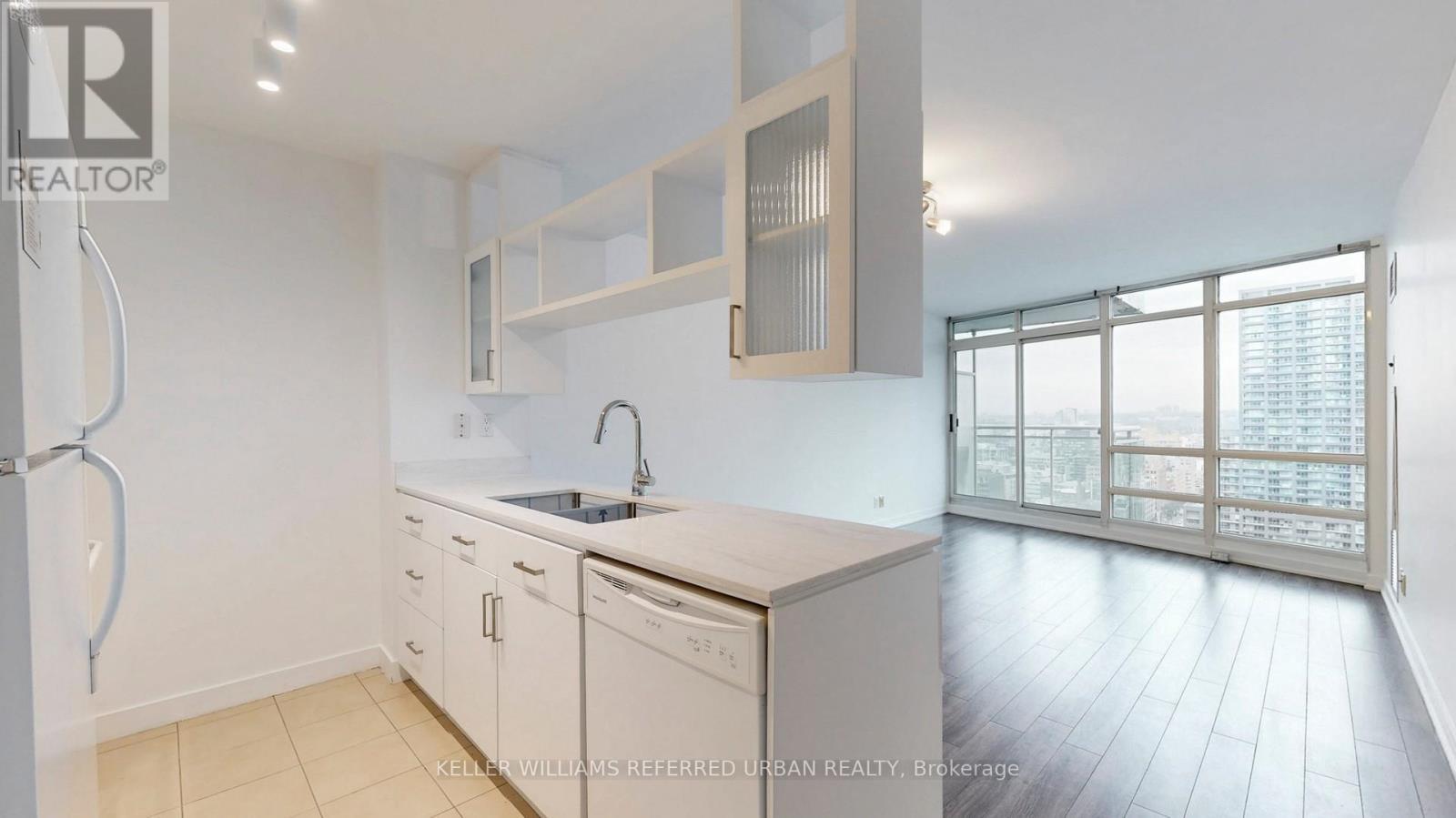 3508 - 397 Front Street W, Toronto, ON - Indoor Photo Showing Kitchen