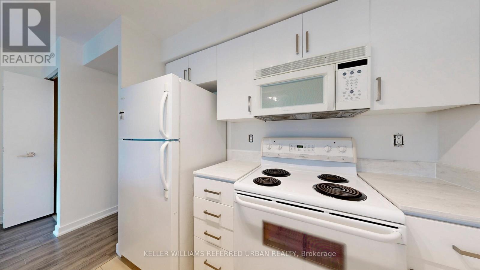 3508 - 397 Front Street W, Toronto, ON - Indoor Photo Showing Kitchen
