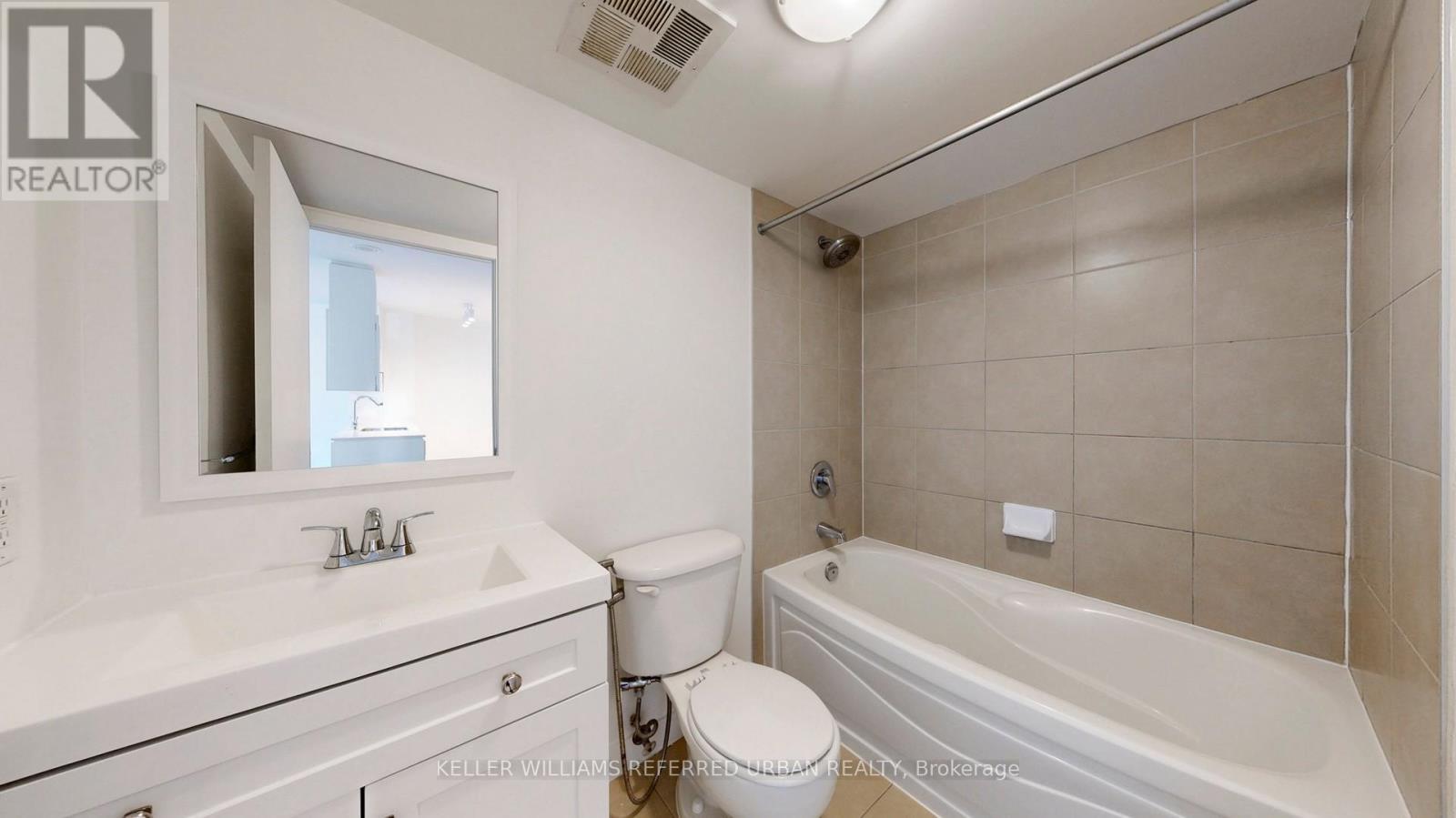 3508 - 397 Front Street W, Toronto, ON - Indoor Photo Showing Bathroom