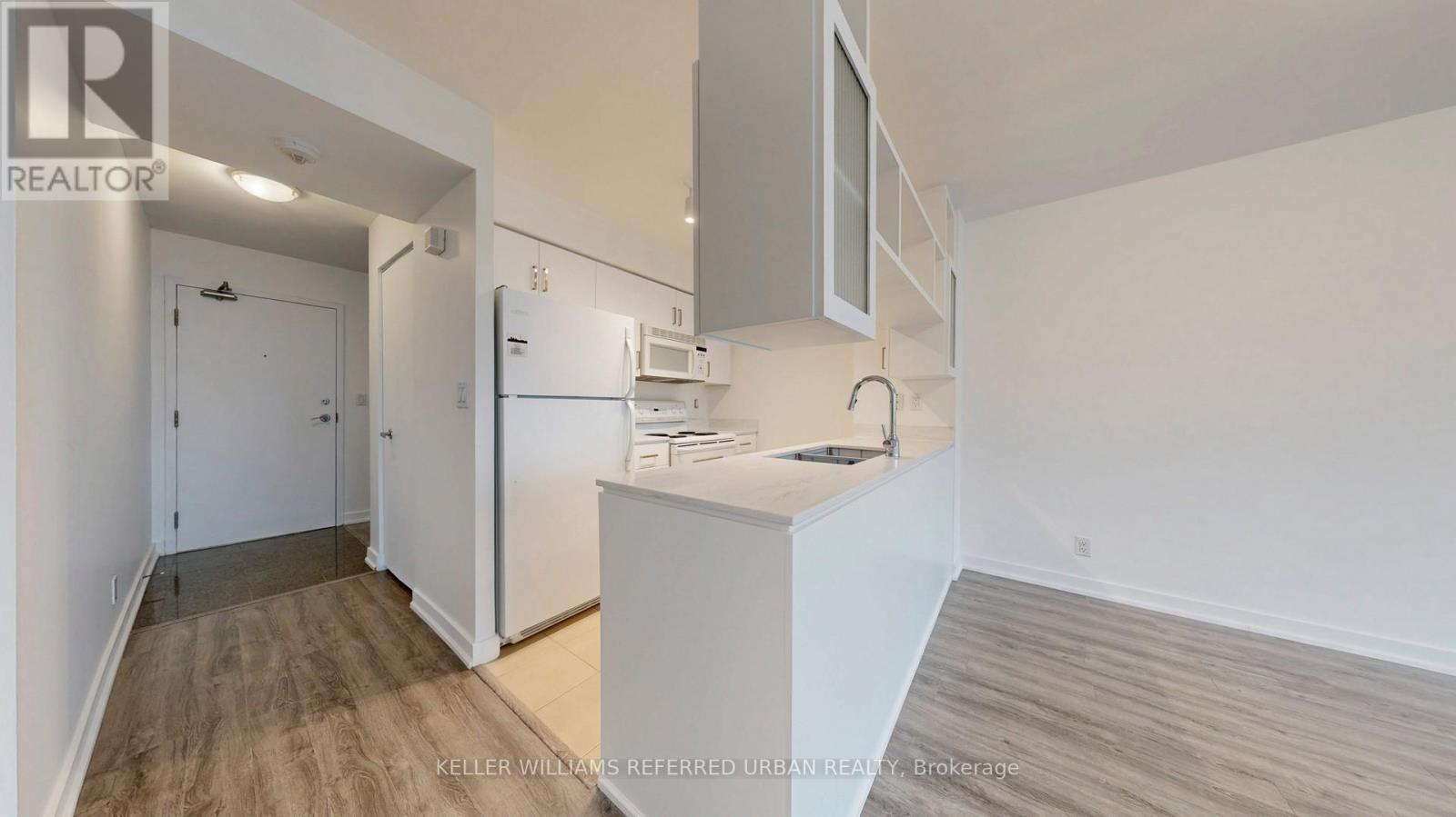 3508 - 397 Front Street W, Toronto, ON - Indoor Photo Showing Kitchen