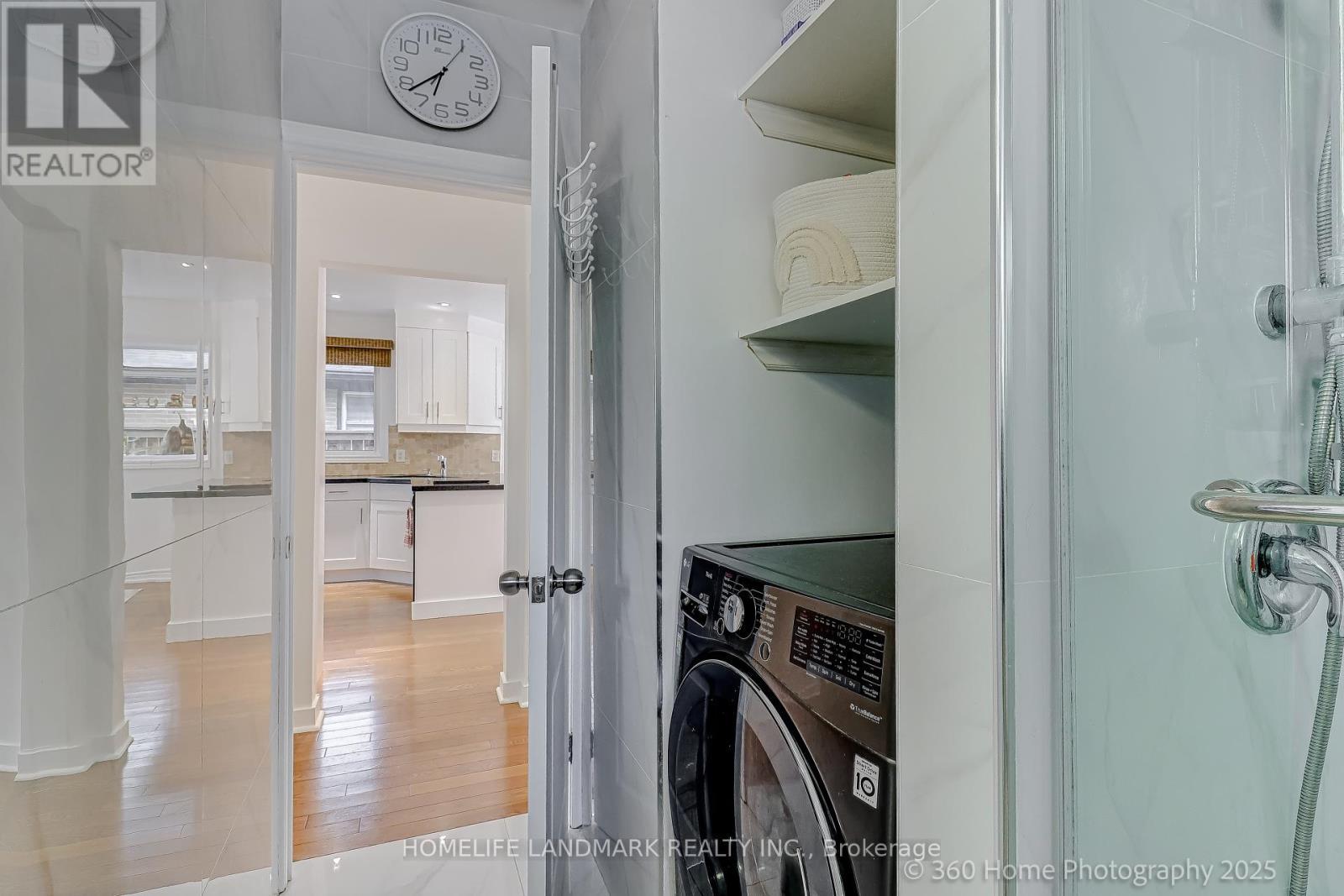 38 Moorecroft Crescent, Toronto, ON - Indoor Photo Showing Laundry Room