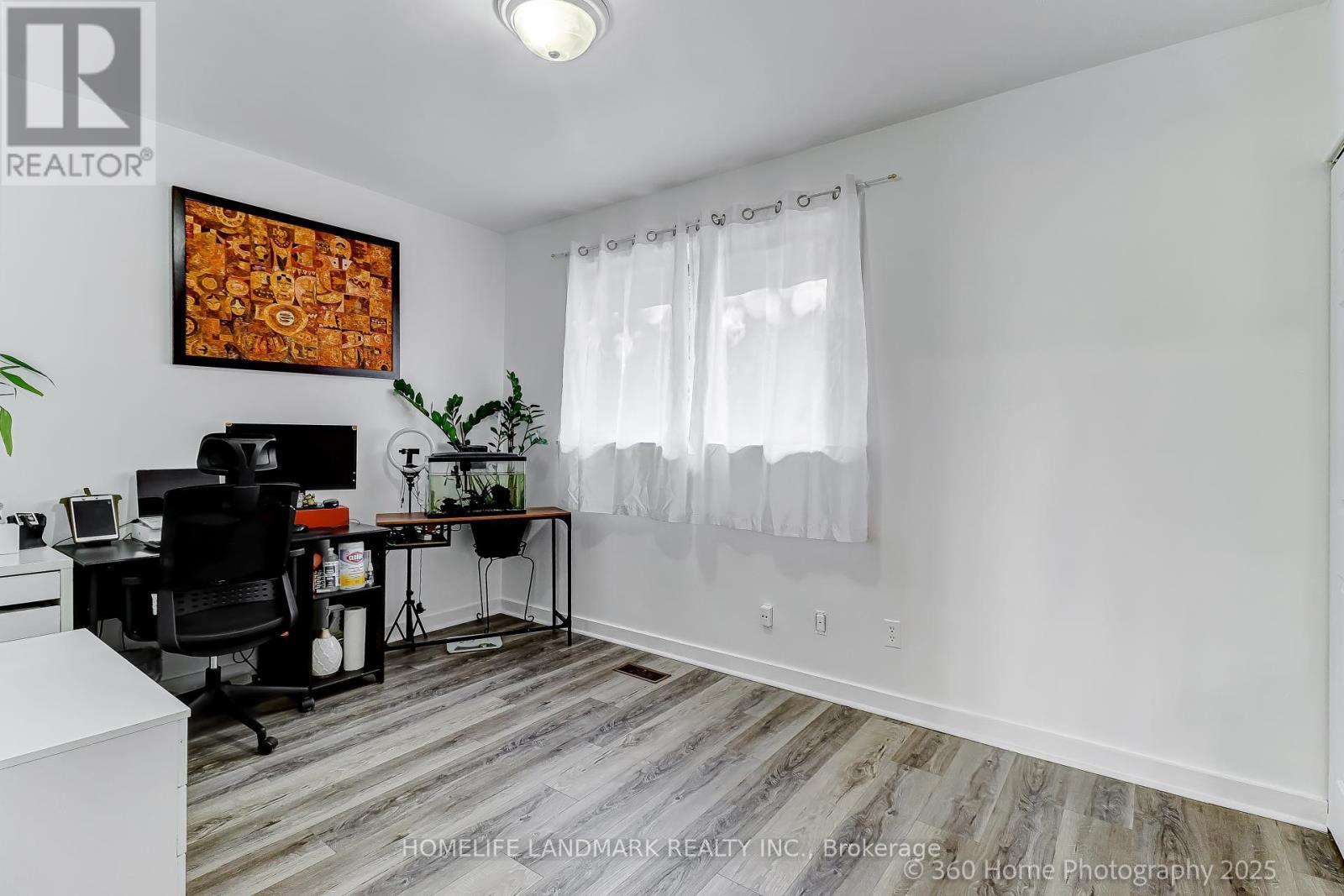 38 Moorecroft Crescent, Toronto, ON - Indoor