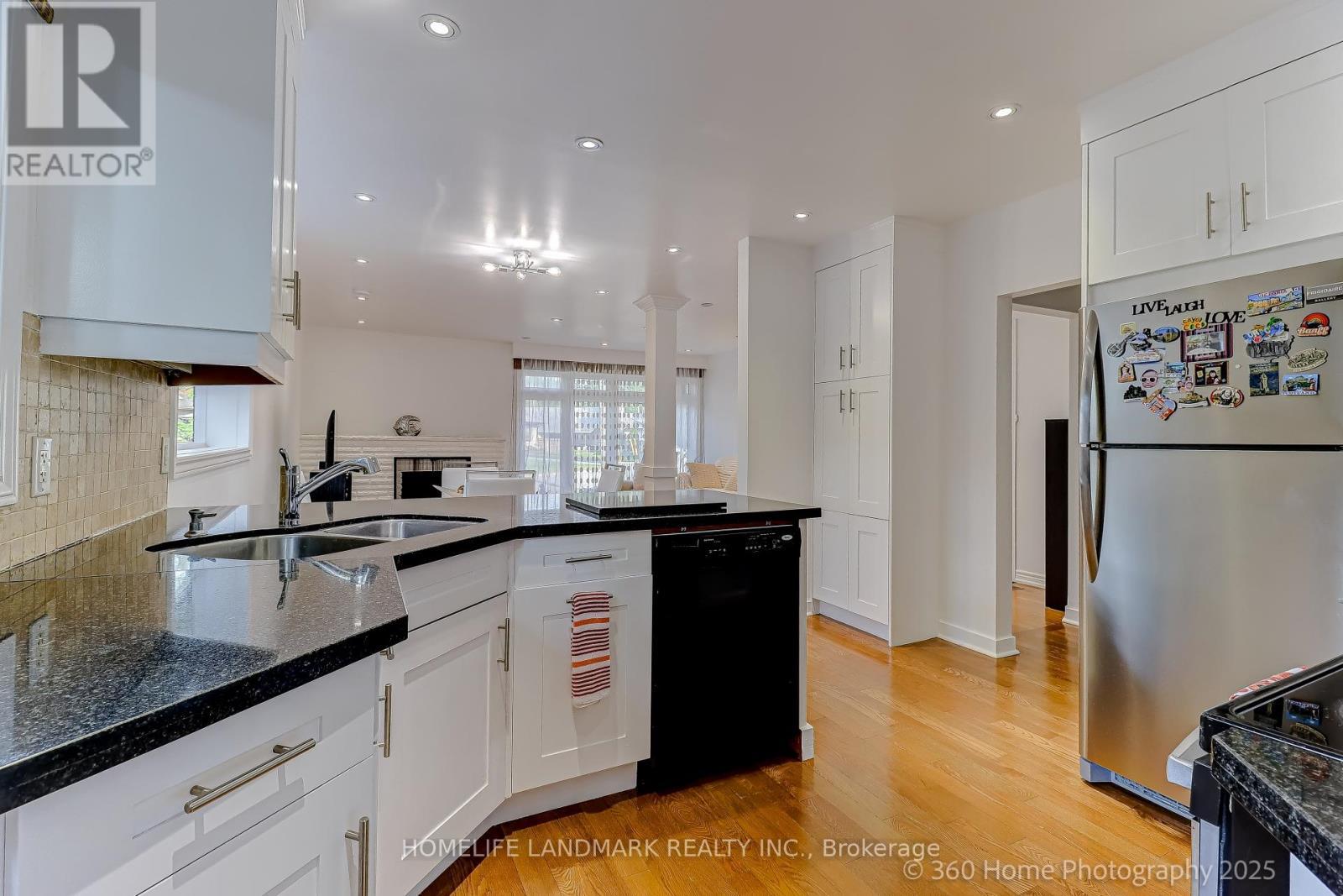 38 Moorecroft Crescent, Toronto, ON - Indoor Photo Showing Kitchen With Double Sink