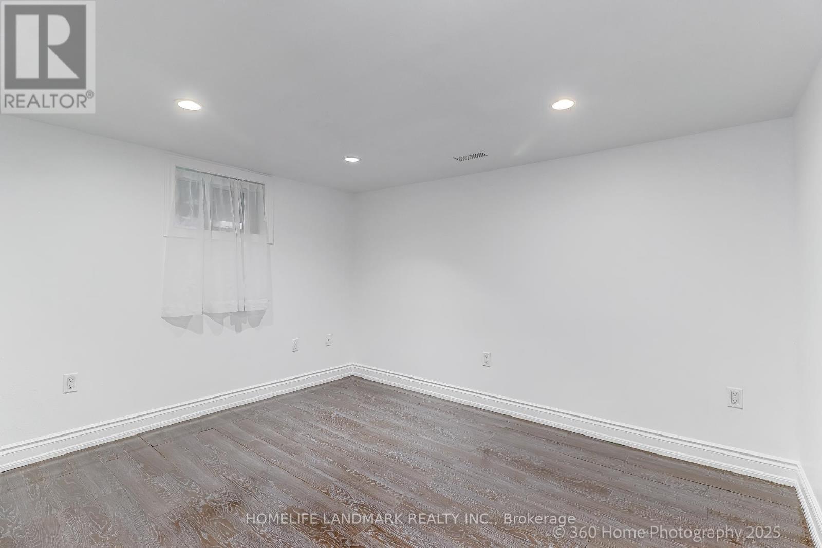 38 Moorecroft Crescent, Toronto, ON - Indoor Photo Showing Other Room