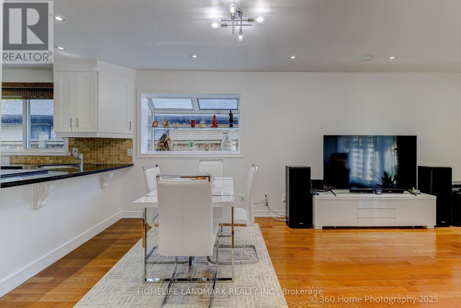 38 Moorecroft Crescent, Toronto, ON - Indoor Photo Showing Other Room