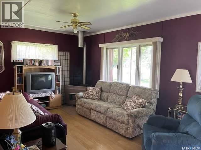 113 Foster Street, Lakeland Rm No. 521, SK - Indoor Photo Showing Living Room