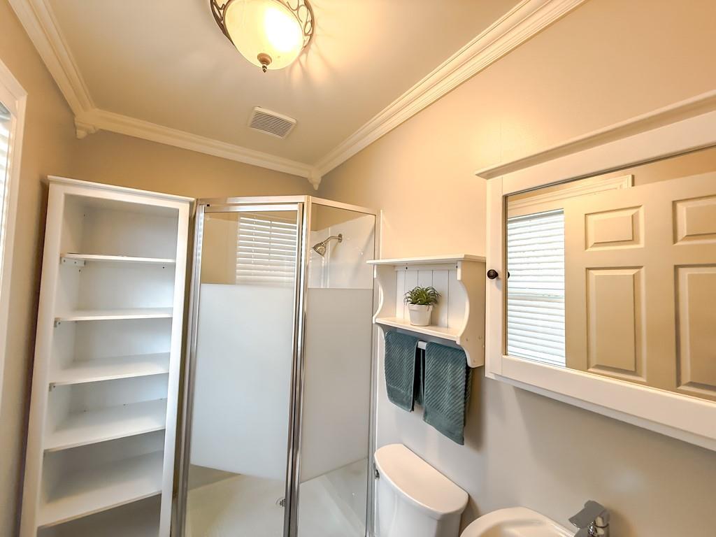 16 Heneys Pond Road, Bay Roberts, NL