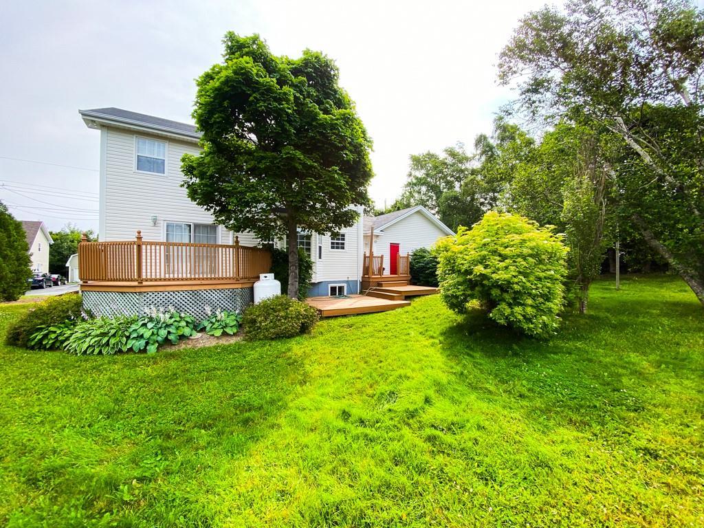 16 Heneys Pond Road, Bay Roberts, NL