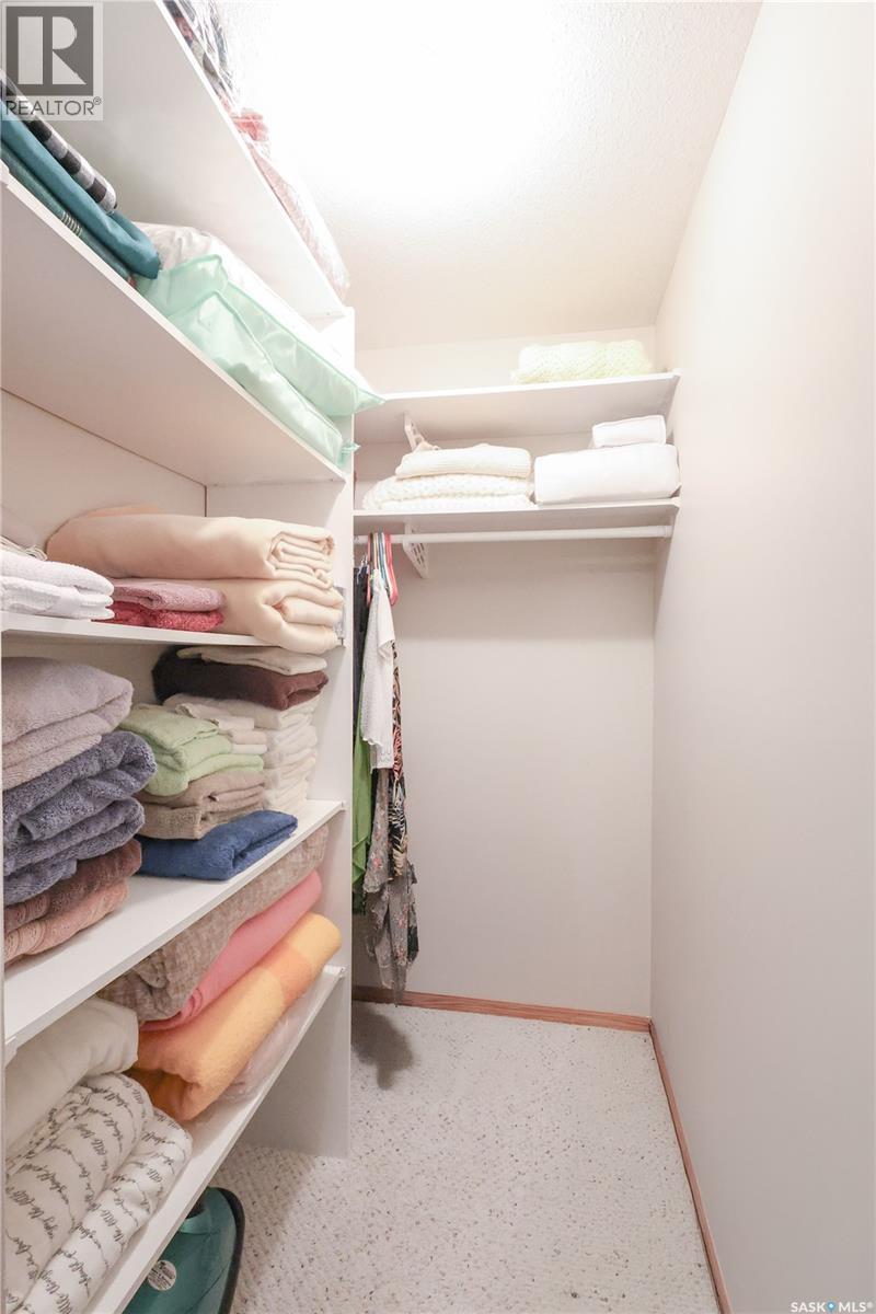 105 Crestview Drive, Lakeland Rm No. 521, SK - Indoor With Storage