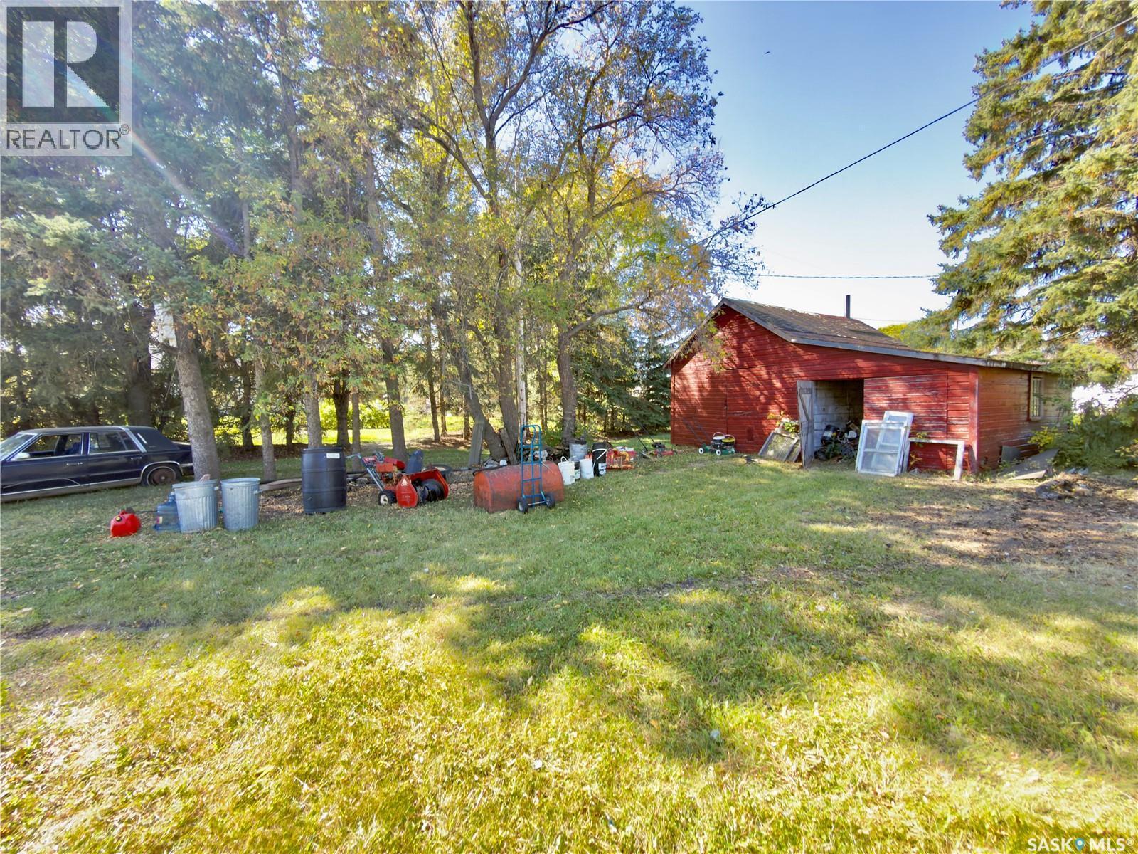 128 Railway Avenue, Margo, SK - Outdoor