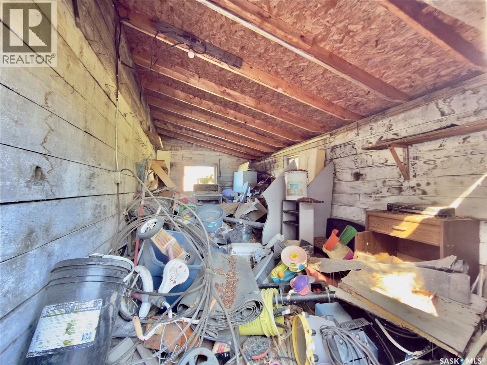 128 Railway Avenue, Margo, SK - Indoor