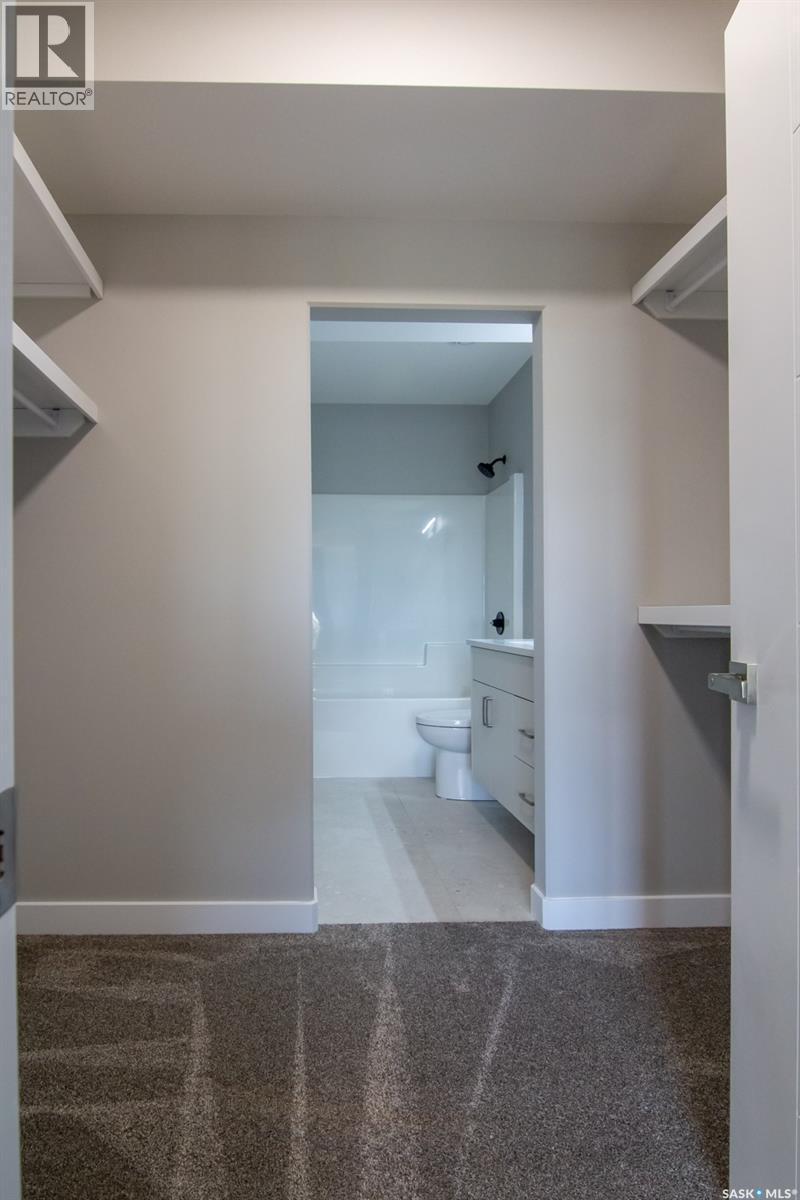 423 Sharma Crescent, Saskatoon, SK - Indoor With Storage