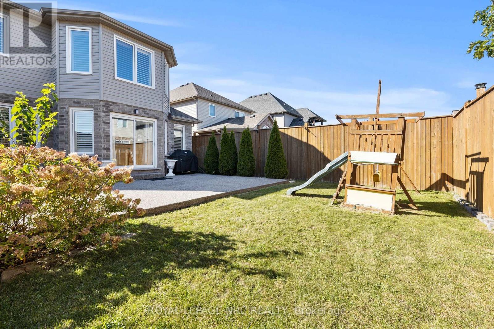 6058 Ernest Crescent, Niagara Falls, ON - Outdoor