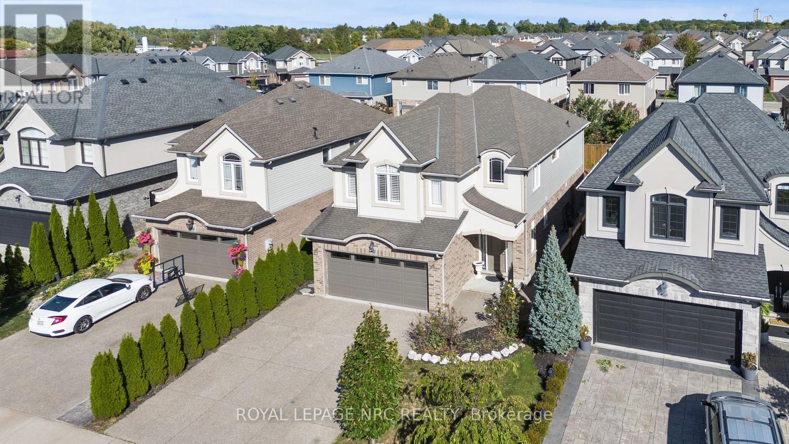 6058 Ernest Crescent, Niagara Falls, ON - Outdoor With Facade