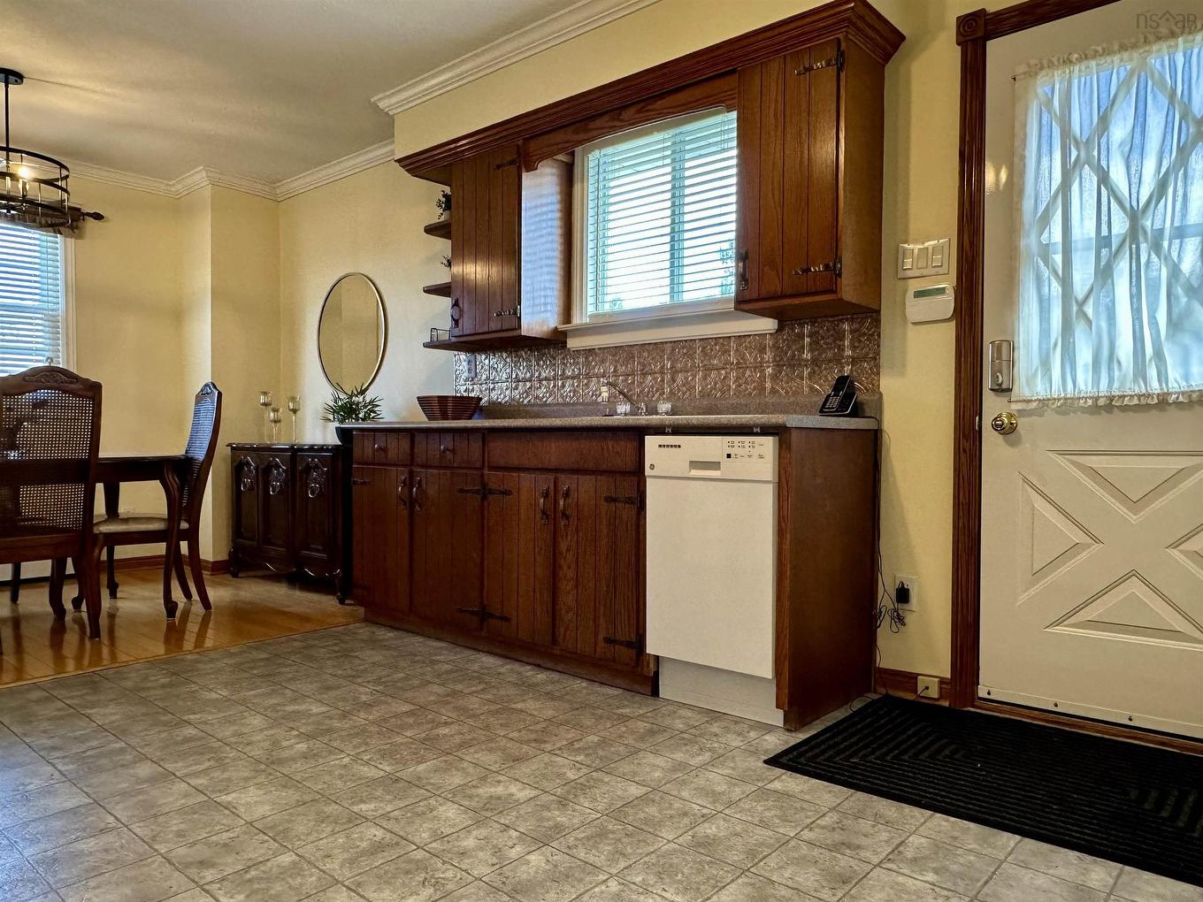 756 Forsythe Street, New Waterford, NS