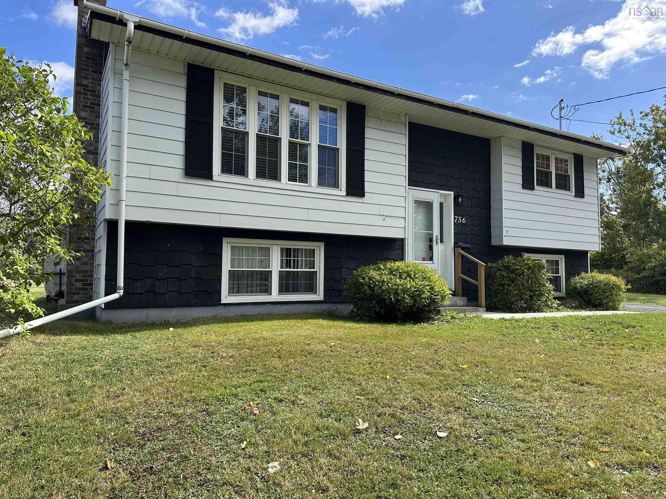 756 Forsythe Street, New Waterford, NS