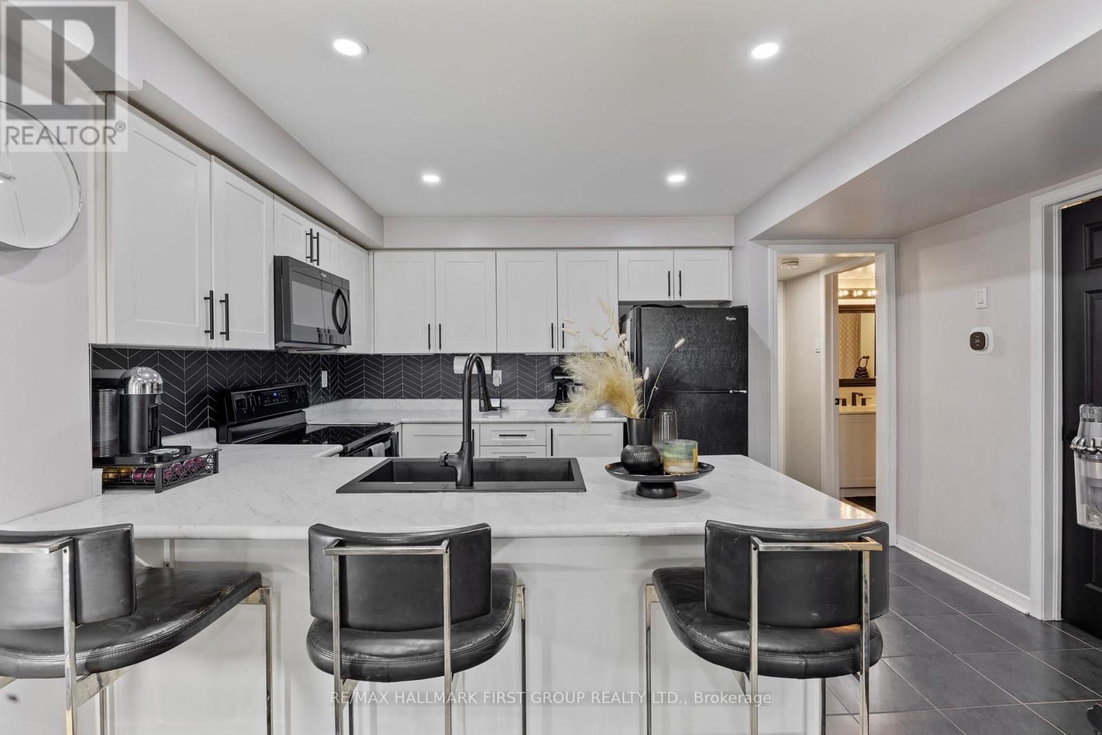 70 Abela Lane, Ajax, ON - Indoor Photo Showing Kitchen