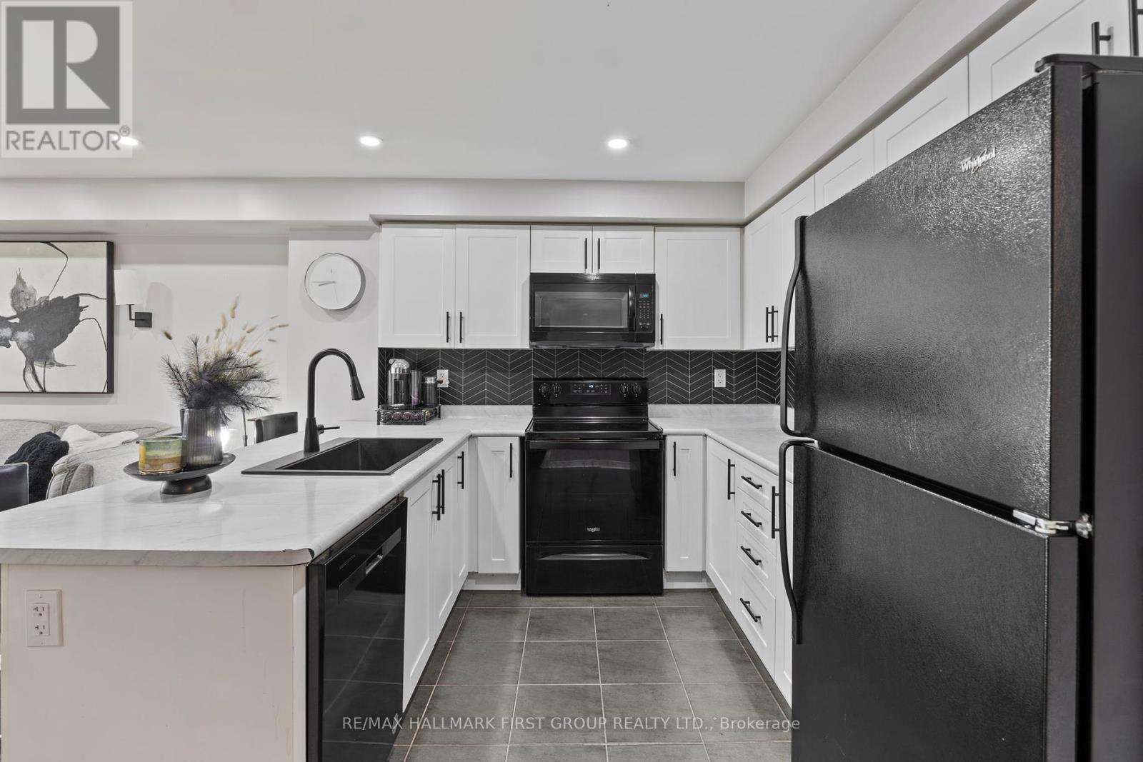 70 Abela Lane, Ajax, ON - Indoor Photo Showing Kitchen