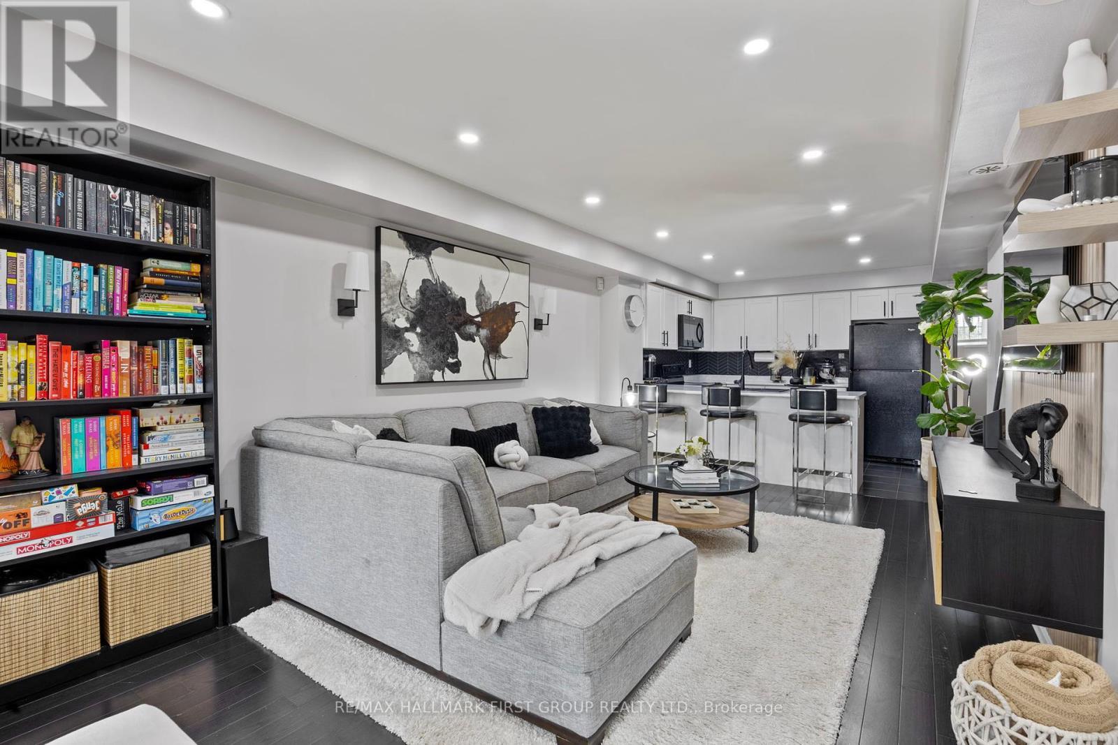 70 Abela Lane, Ajax, ON - Indoor