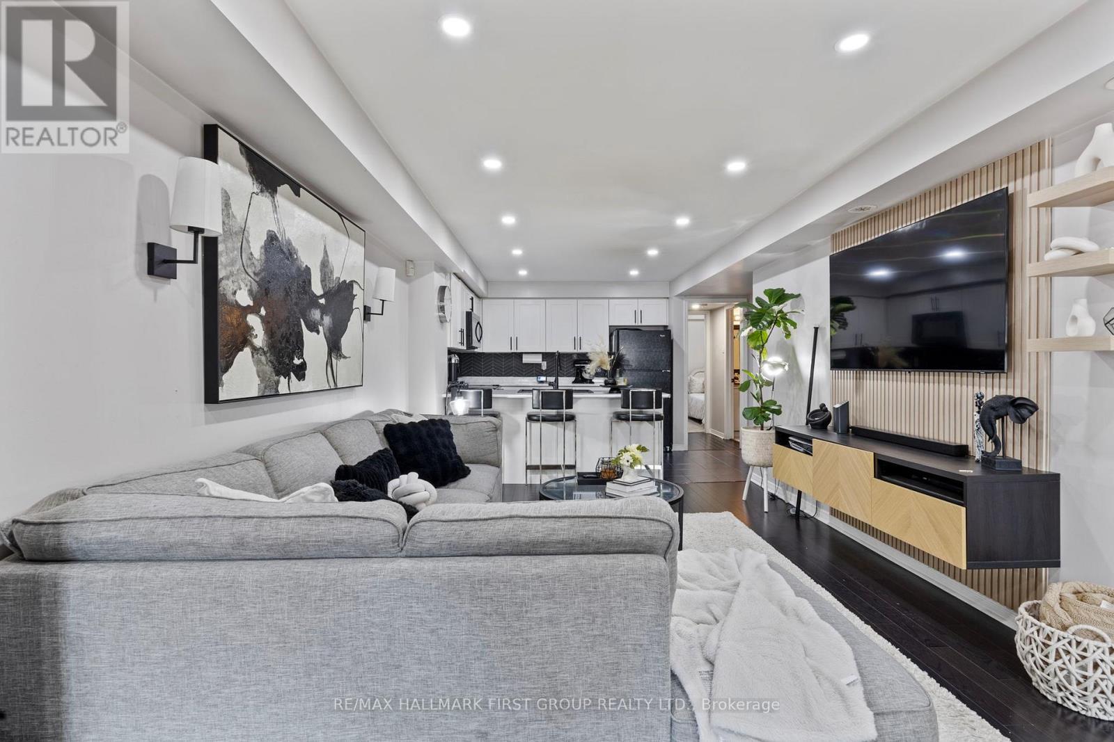 70 Abela Lane, Ajax, ON - Indoor