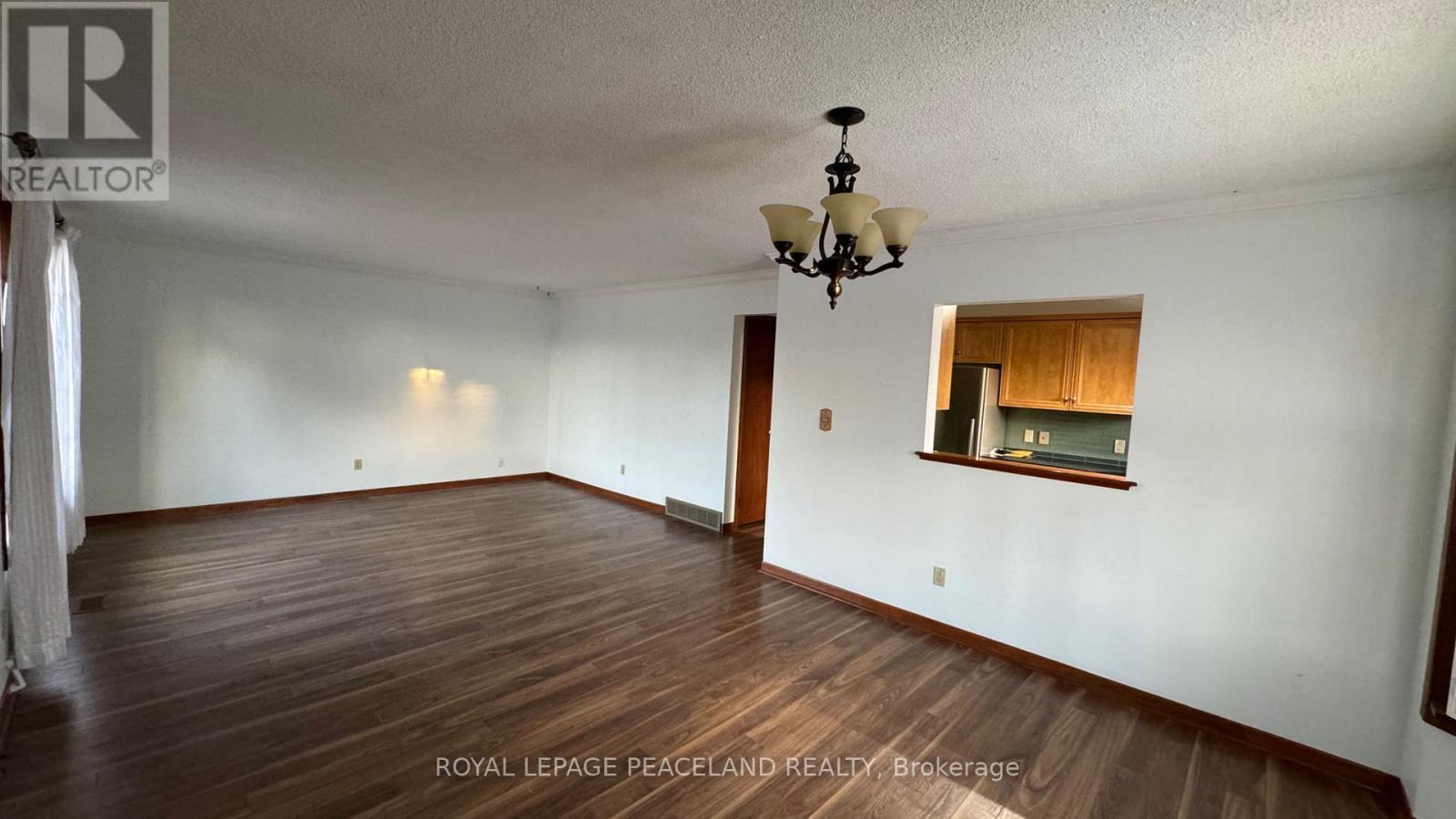 313 Main Street, St. Catharines, ON - Indoor Photo Showing Other Room