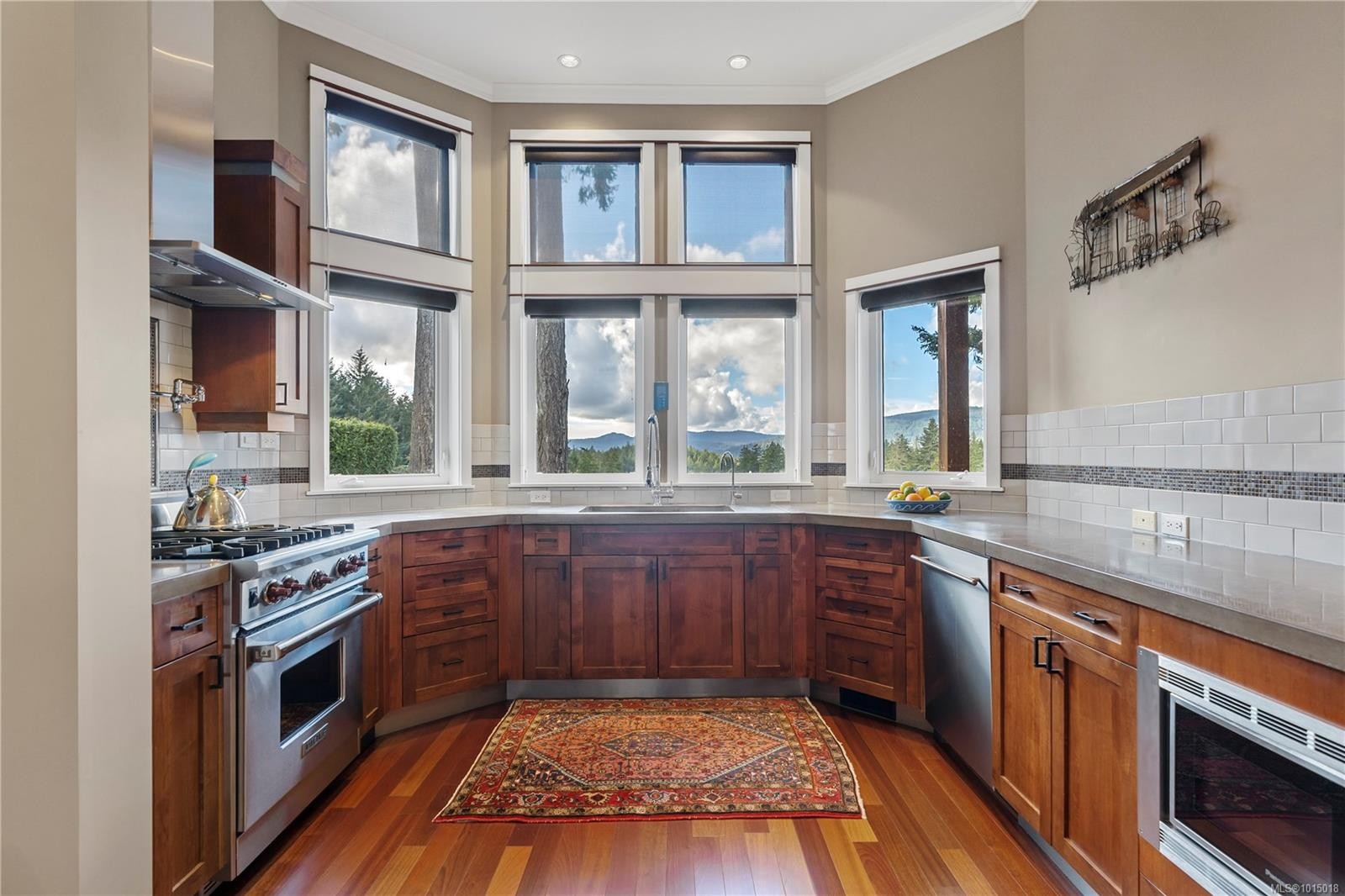 2212 Island Falls Pl, Langford, BC