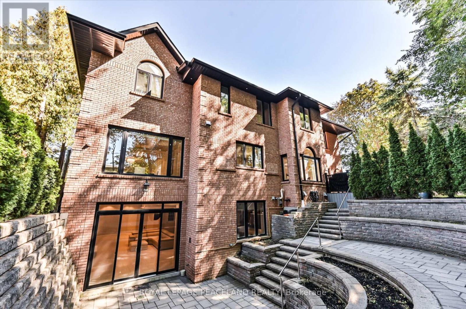 2 Flaremore Crescent, Toronto, ON - Outdoor