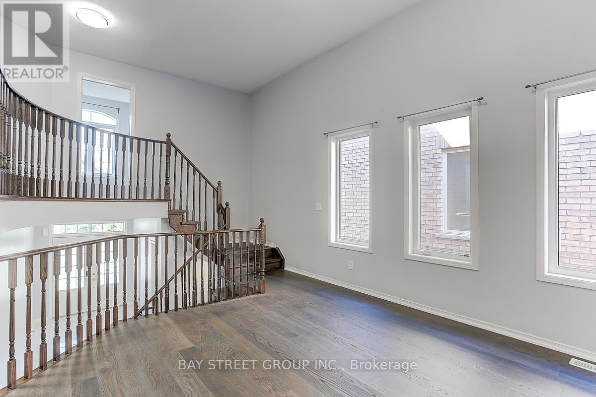 2433 Equestrian Cres Crescent, Oshawa, ON - Indoor Photo Showing Other Room