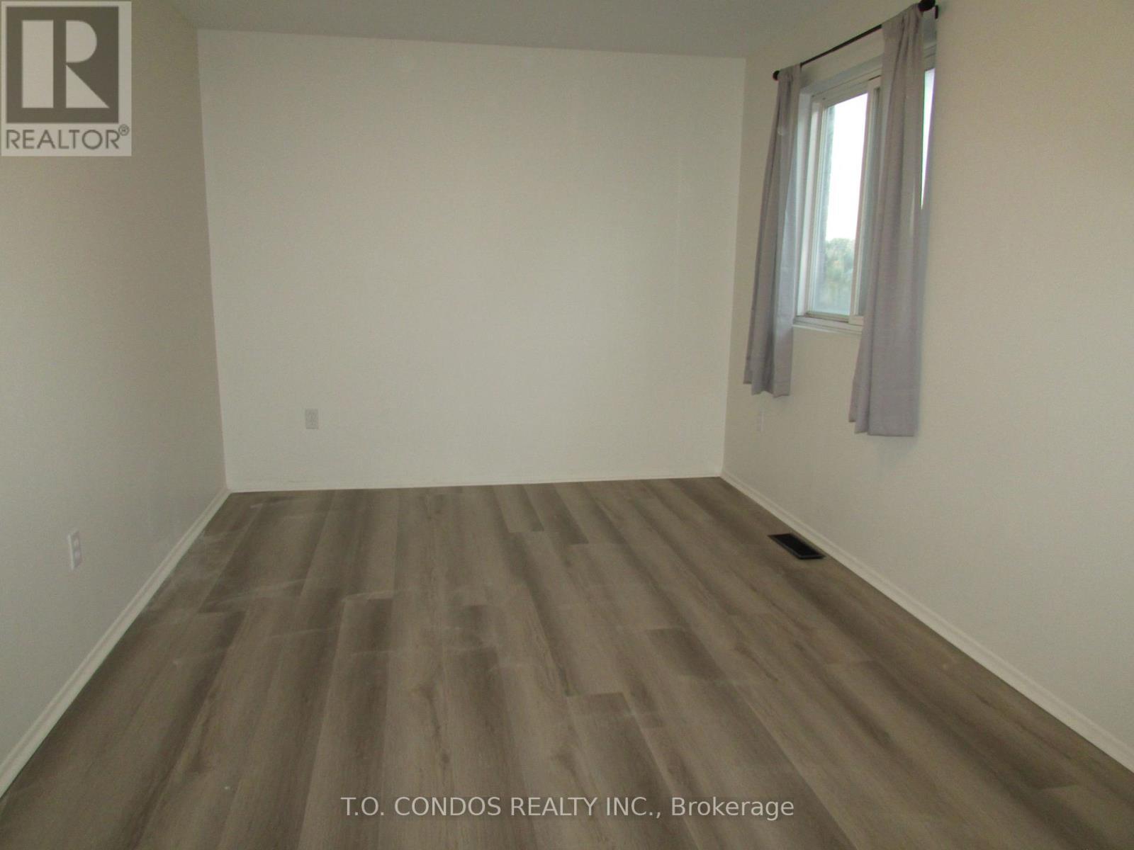 213 - 2001 Bonnymede Drive, Mississauga, ON - Indoor Photo Showing Other Room