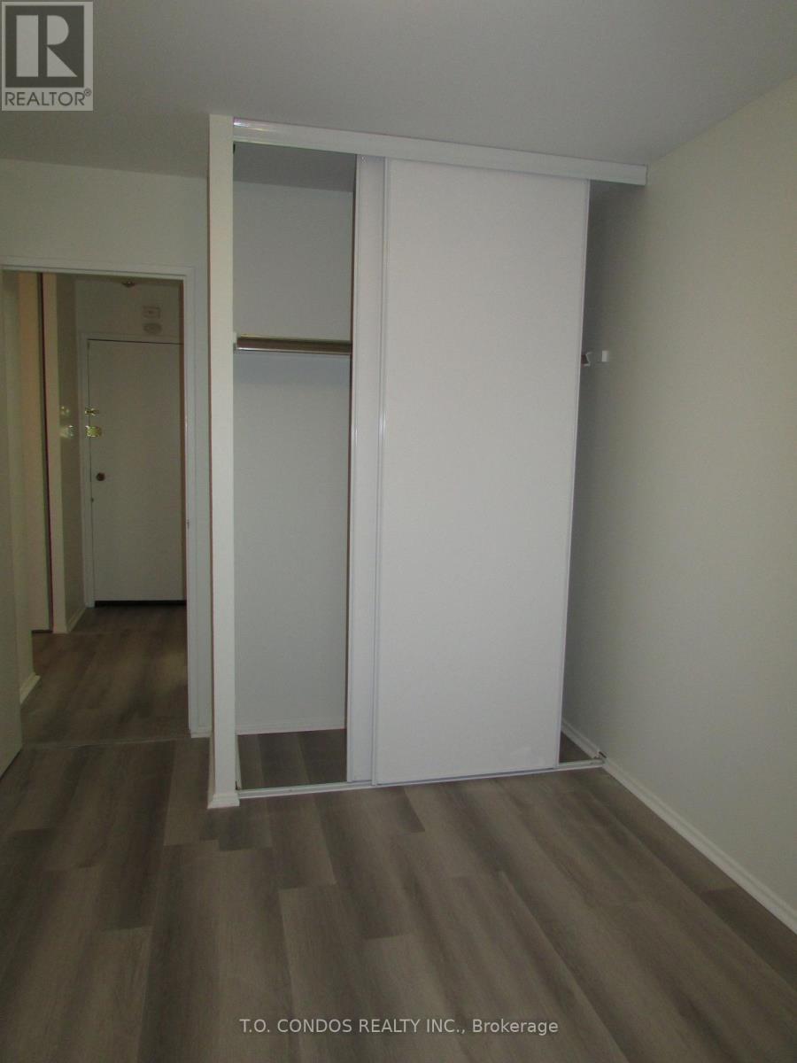 213 - 2001 Bonnymede Drive, Mississauga, ON - Indoor Photo Showing Other Room