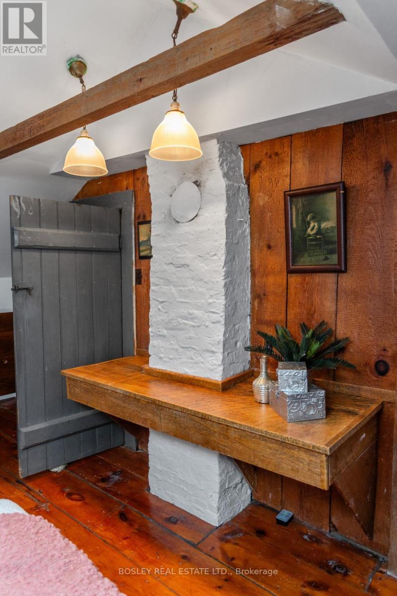 2247 Van Luven Road, Hamilton Township (Baltimore), ON - Indoor Photo Showing Other Room