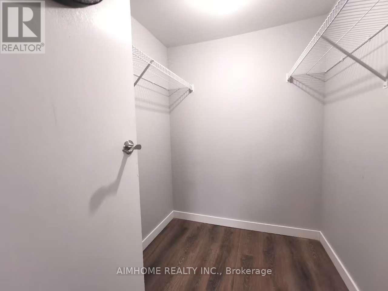 17 Boticelli Way, Vaughan, ON - Indoor With Storage