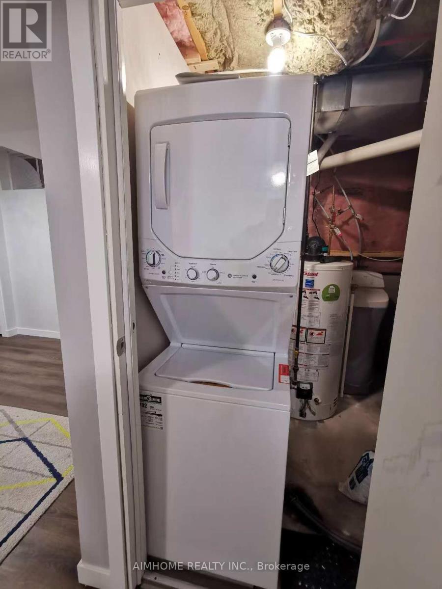 17 Boticelli Way, Vaughan, ON - Indoor Photo Showing Laundry Room