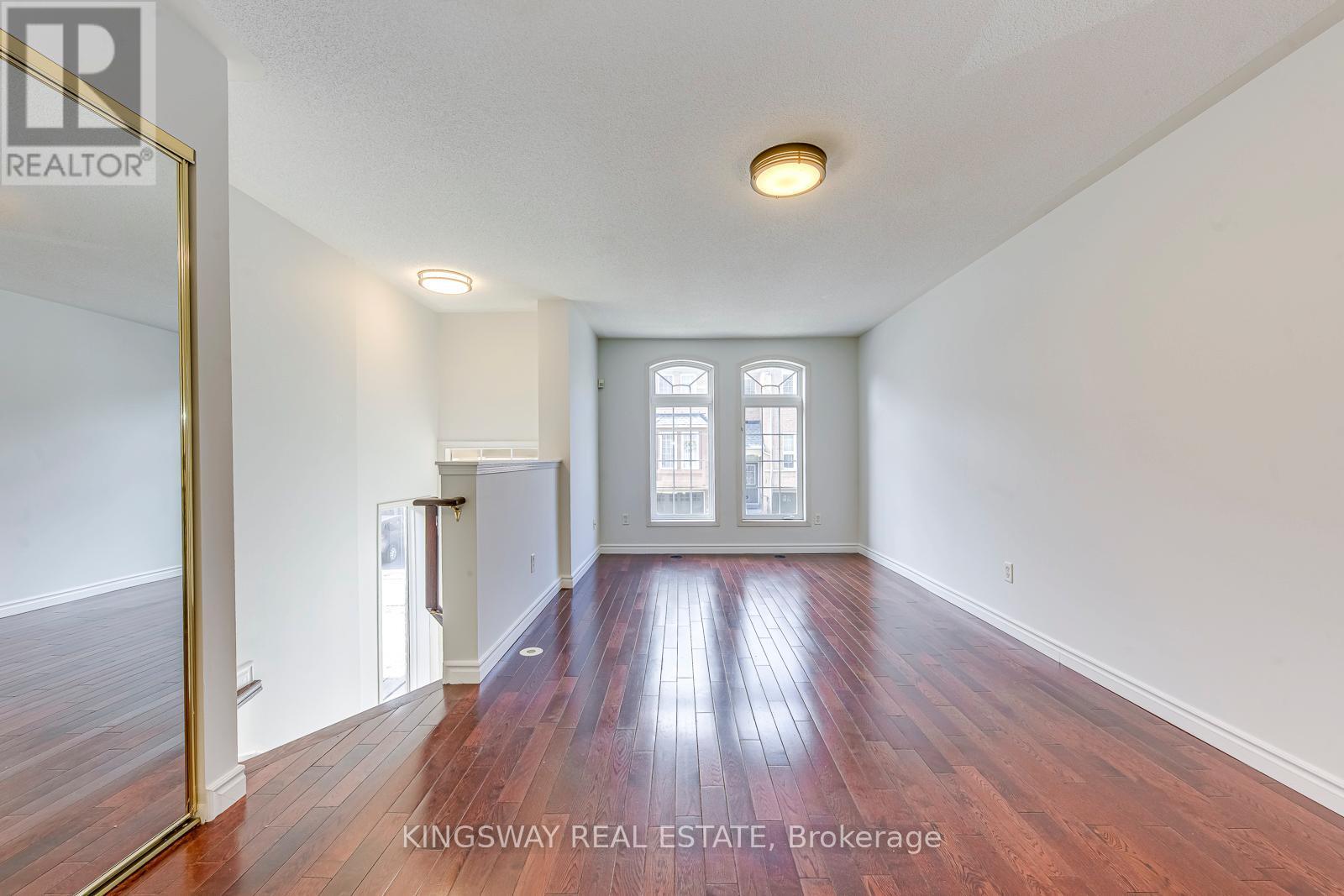 61 - 50 Strathaven Drive, Mississauga, ON - Indoor Photo Showing Other Room