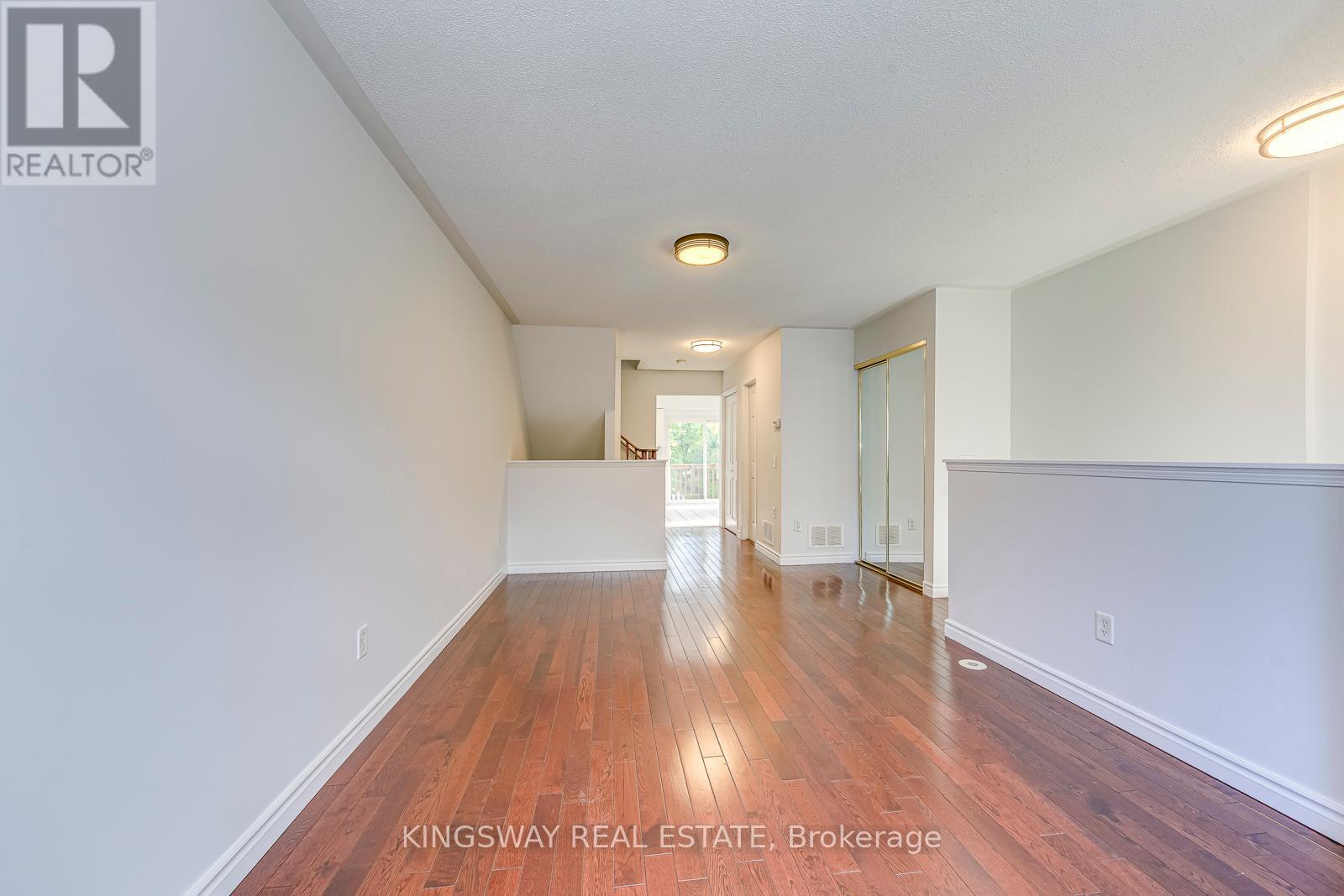 61 - 50 Strathaven Drive, Mississauga, ON - Indoor Photo Showing Other Room