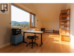 upstairs office/optional bedroom -