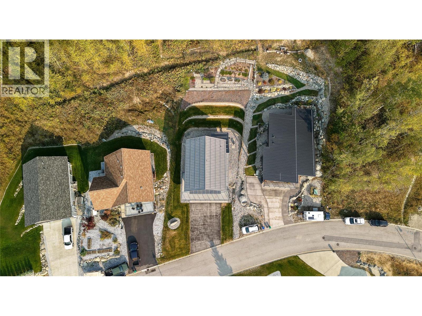 1006 Silvertip Road, Rossland, BC - Outdoor