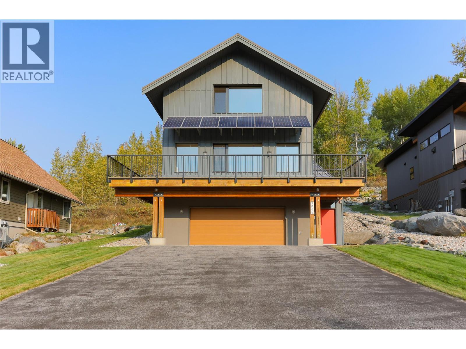 1006 Silvertip Road, Rossland, BC - Outdoor