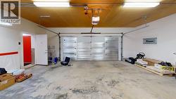 2 car garage -