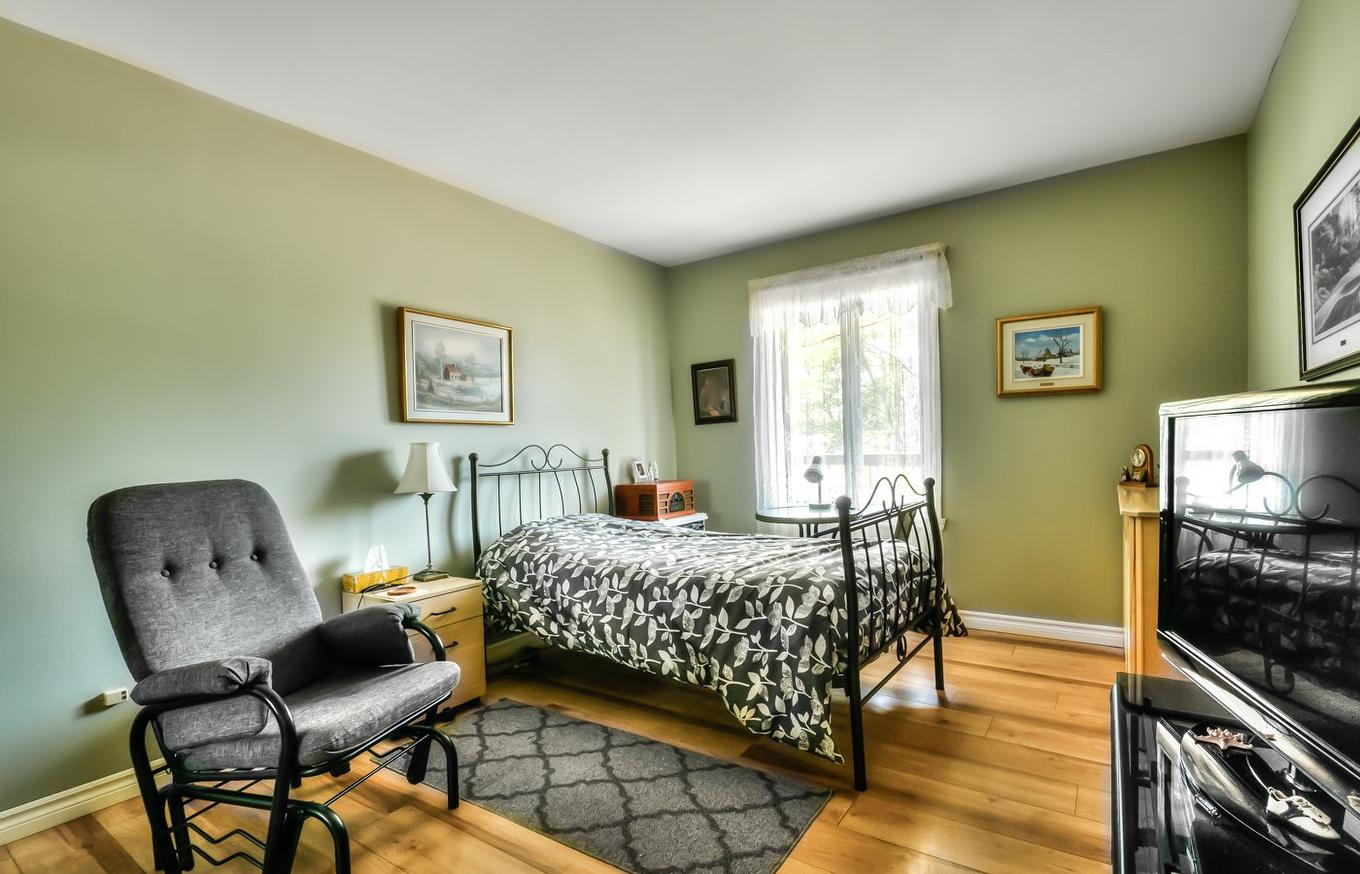 Chambre à coucher - 202-580 Rue Marie-Derome, Saint-Jean-Sur-Richelieu, QC - Indoor Photo Showing Bedroom
